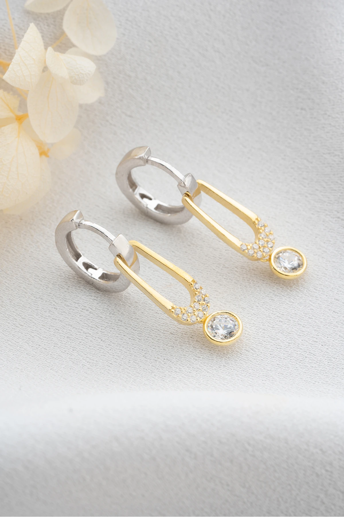 Gümüş Trend Küpe