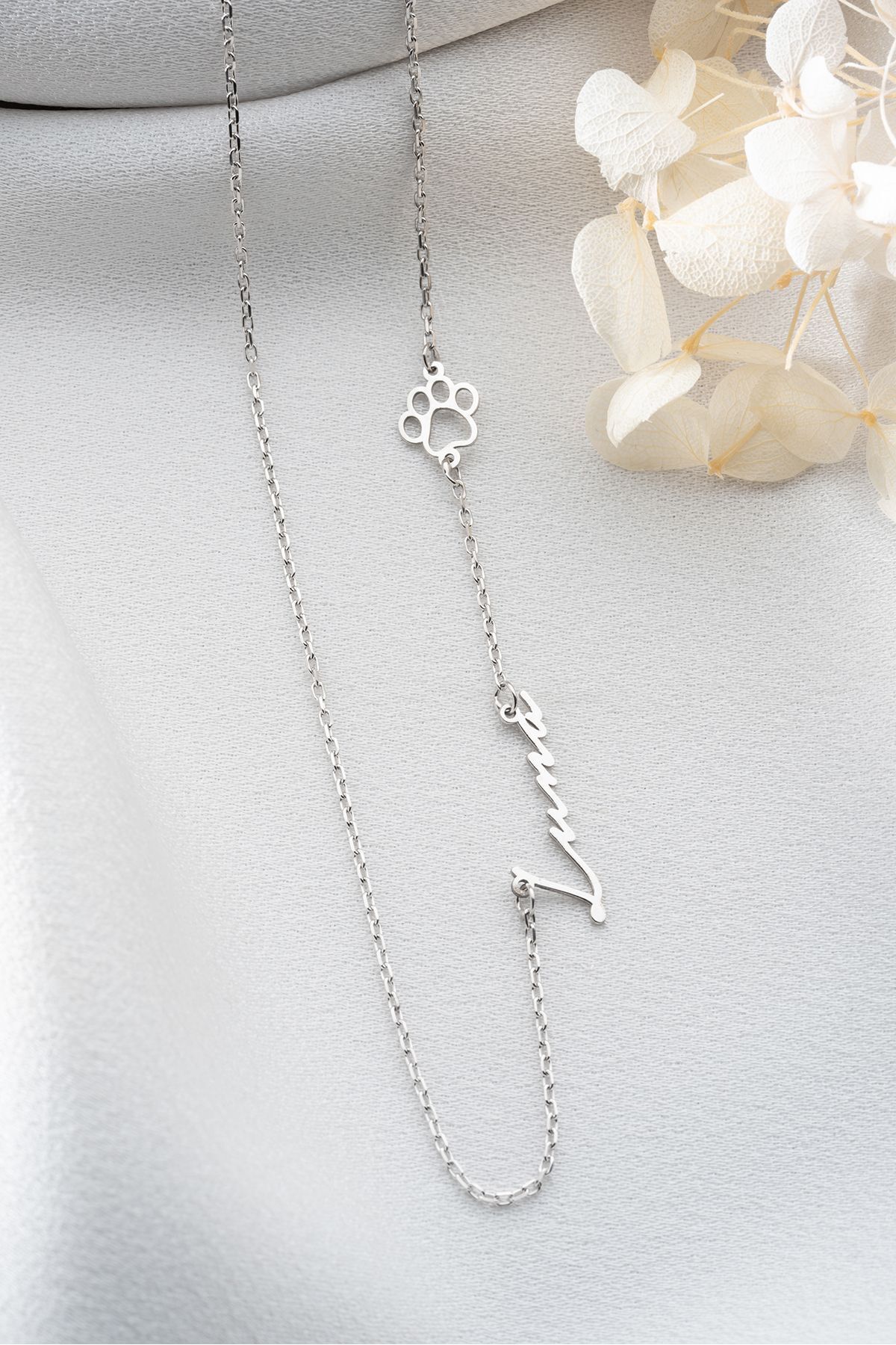 Gümüş Patili İsimli Kolye