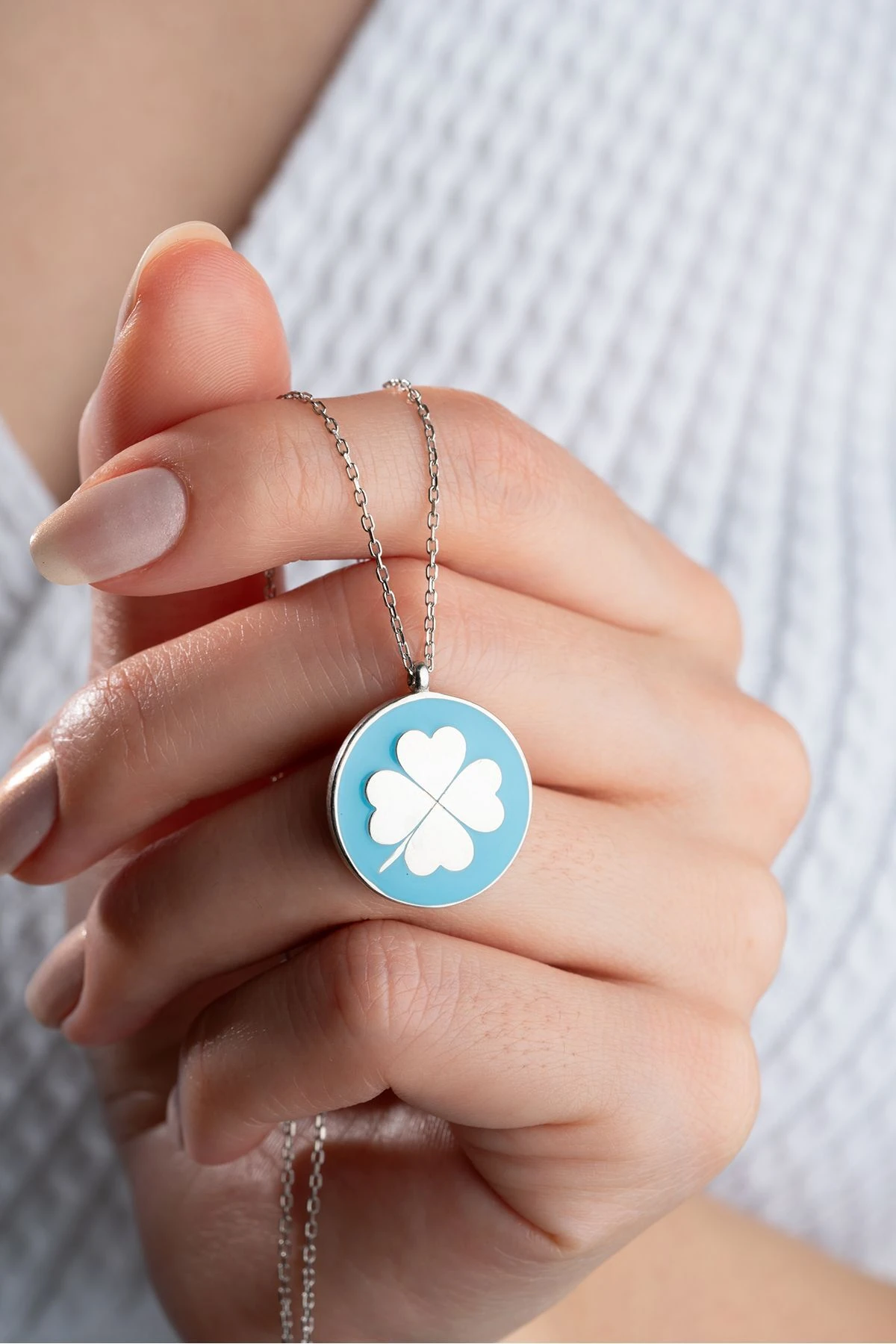 Gümüş Mavi Mineli Yonca Kolye