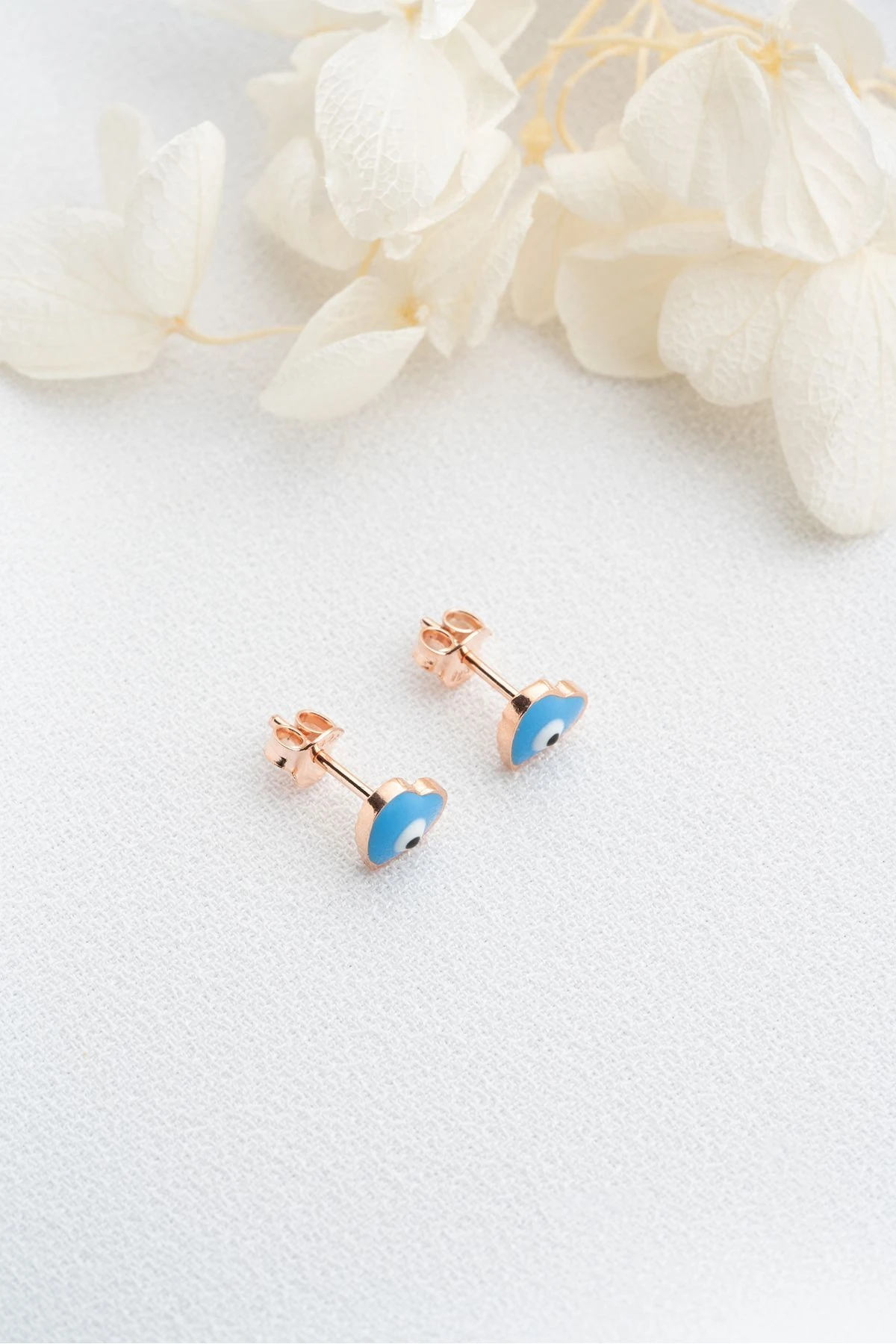 Gümüş Göz Nazar Kalp Çivili Küpe