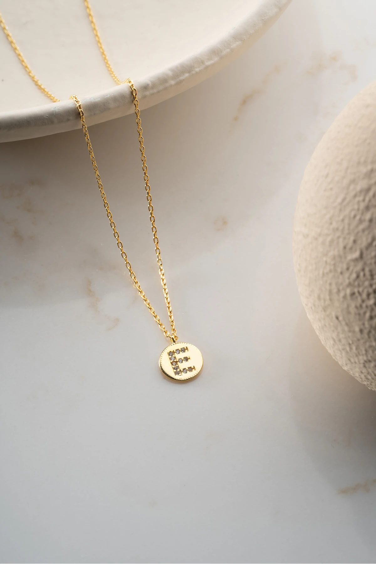 Gümüş Taşlı Plaka Harf Kolye