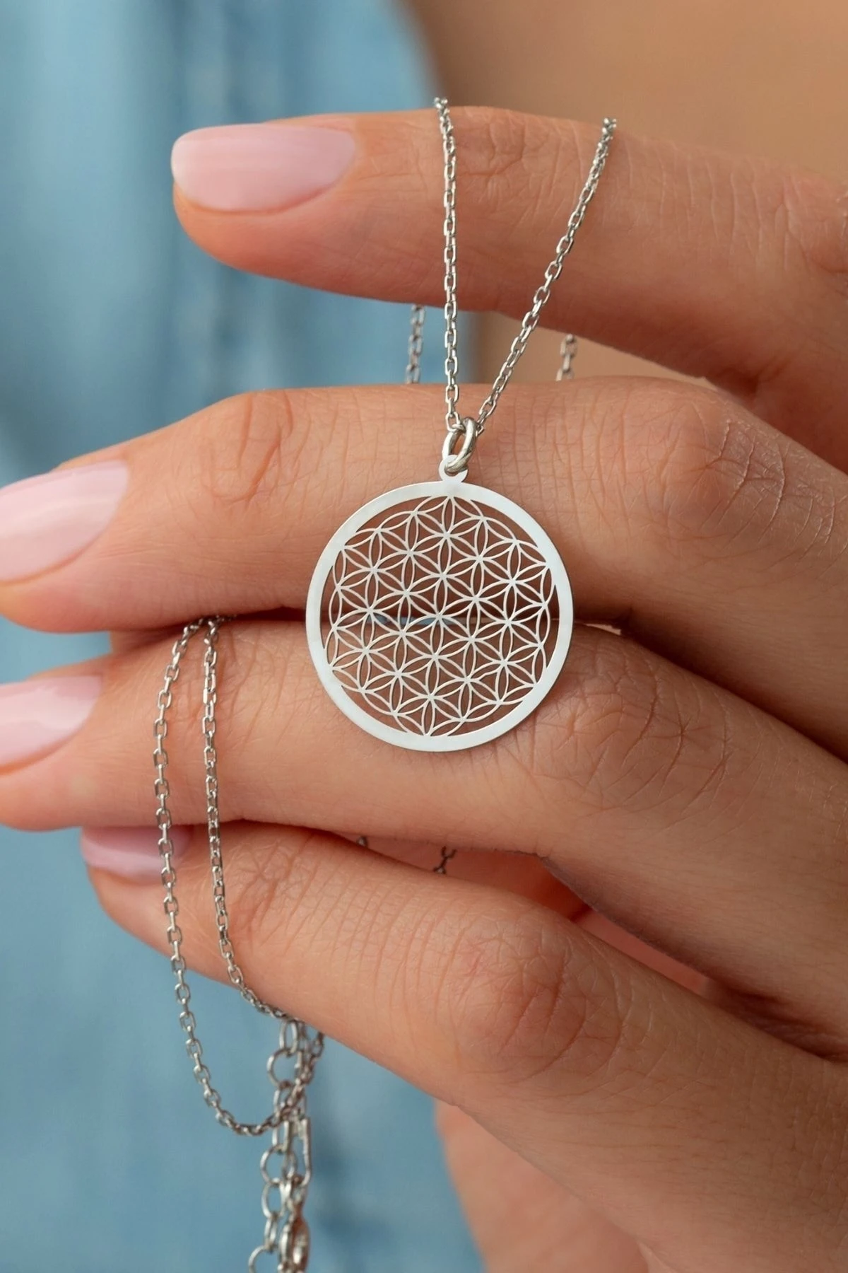 Gümüş Yaşam Çiçeği Kolye