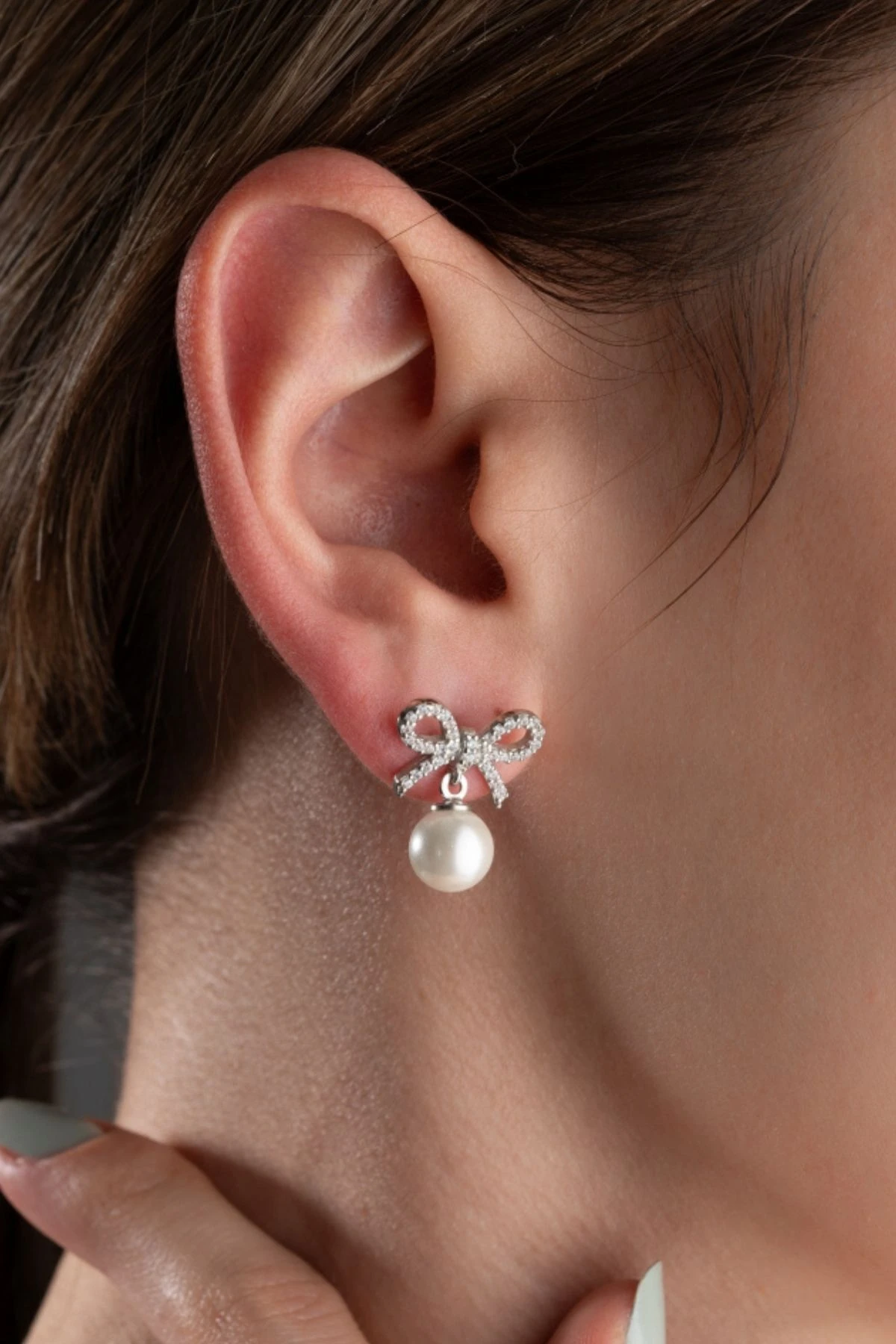 Gümüş Fiyonklu İnci Küpe