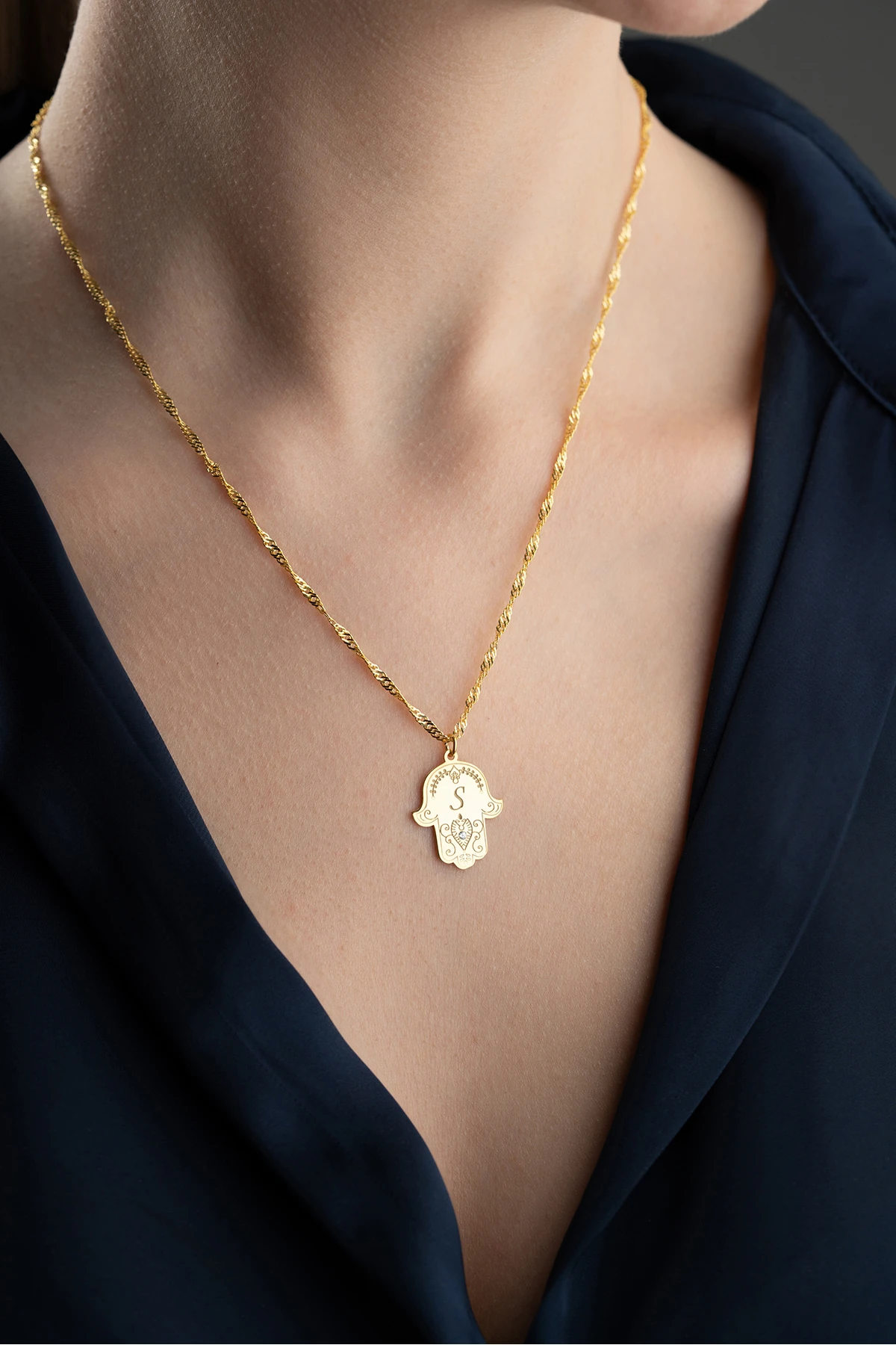 Gümüş Kişiye Özel Fatma Eli Harf Kolye