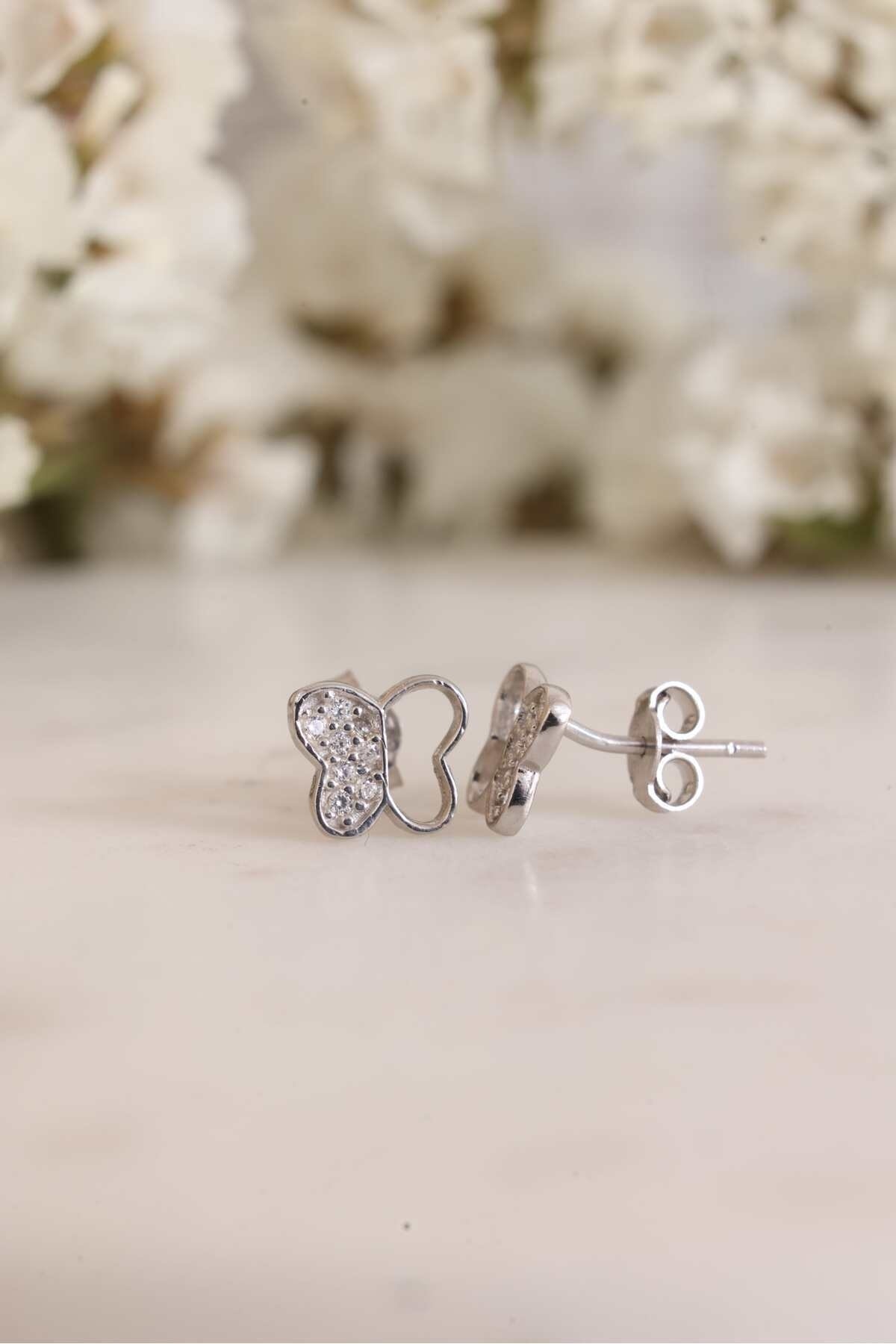 Gümüş Kelebek Minik Küpe