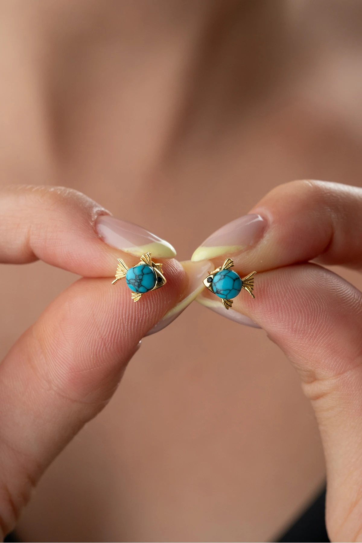 Gümüş Turkuaz Taşlı Balık Küpe