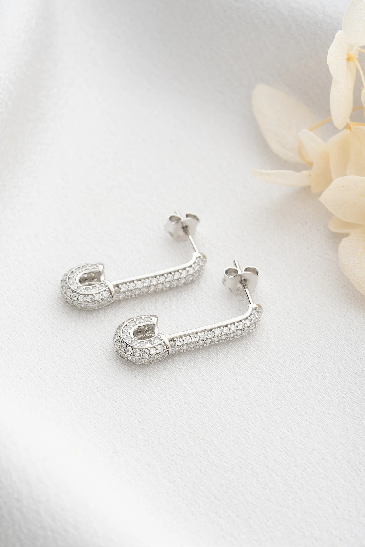 Gümüş İğne Küpe