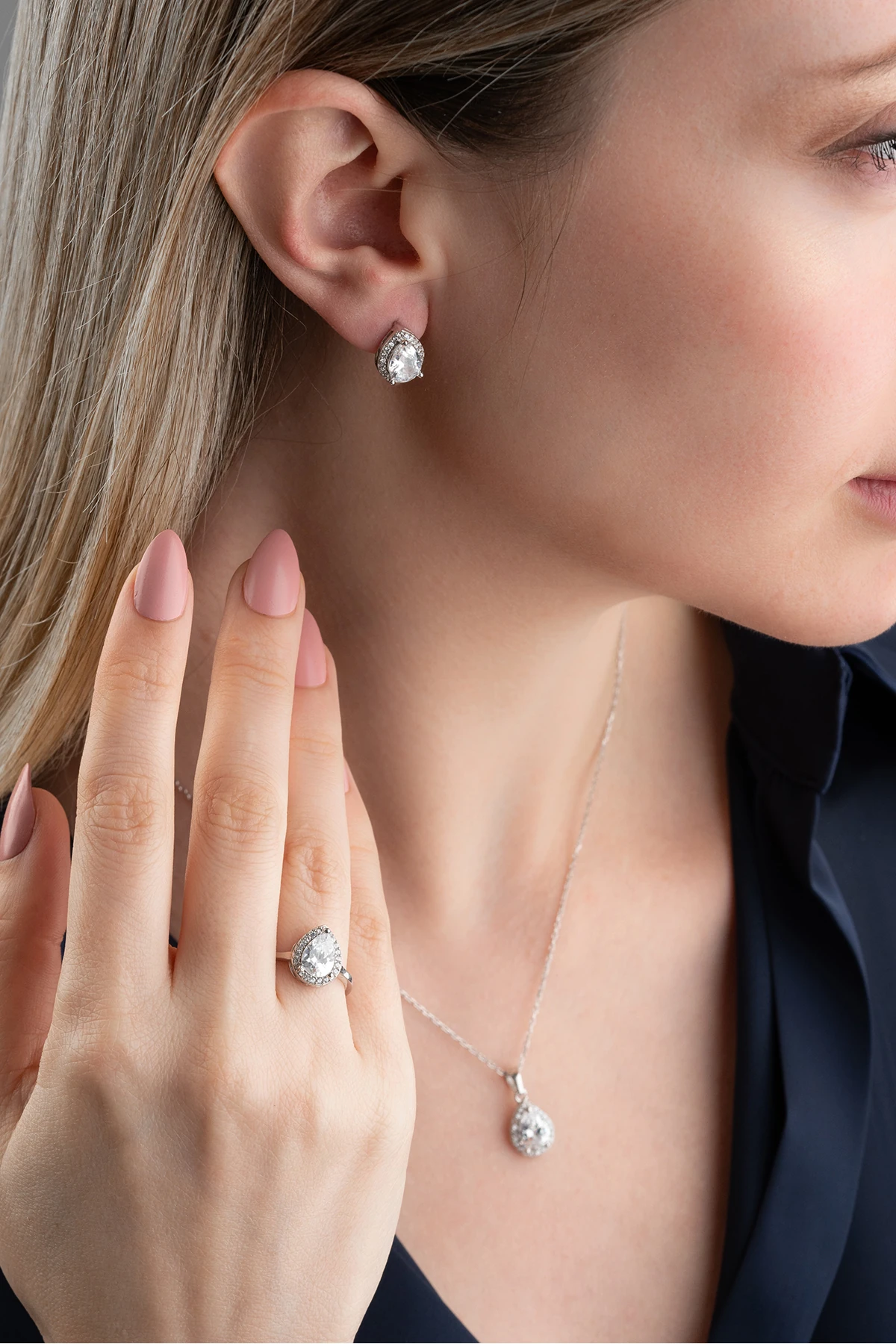 Gümüş Damla Taşlı (Kolye-Küpe-Yüzük) Set