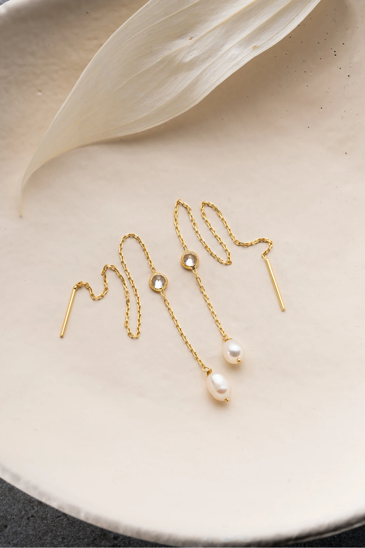 Gümüş İncili Taşlı Zincir Küpe