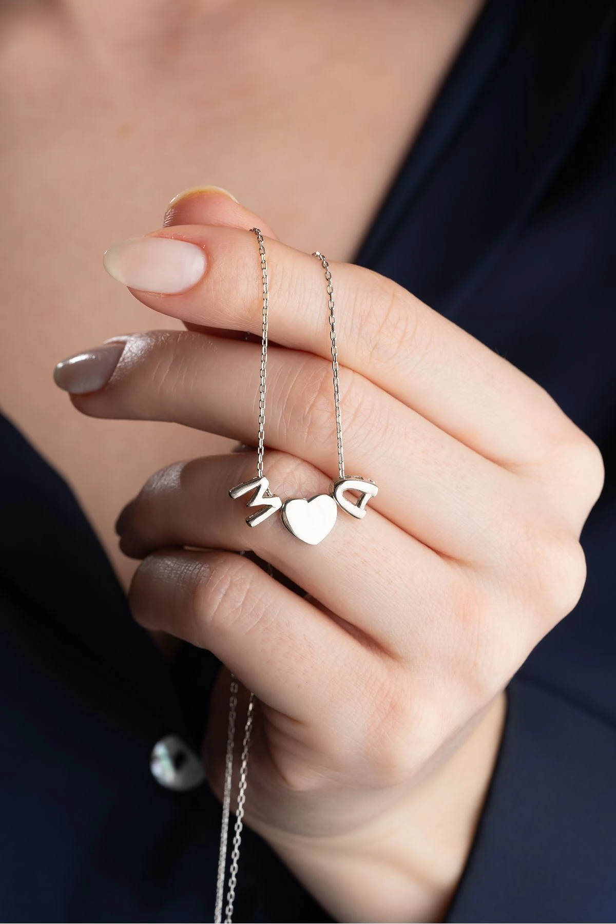 Gümüş Kalpli Harf Kolye