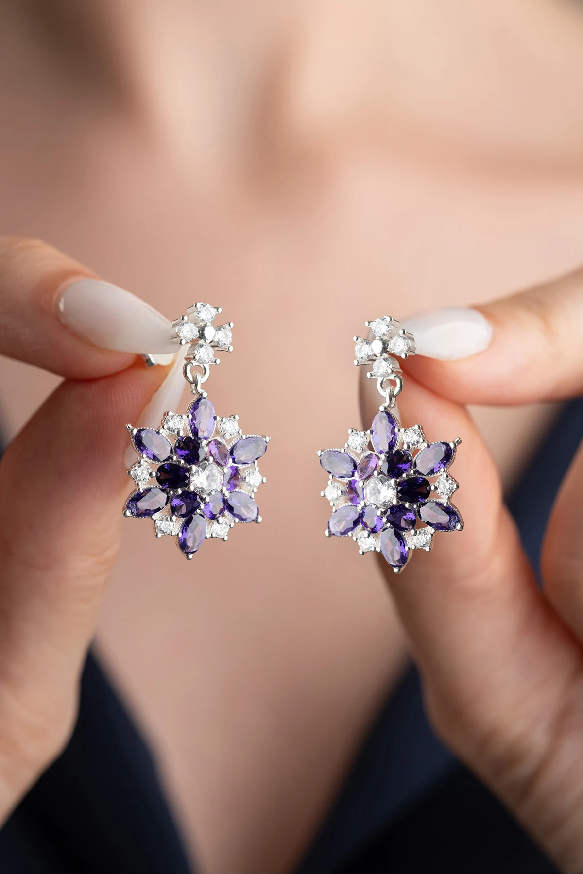 Gümüş Mor Oval Taşlı Lotus Küpe