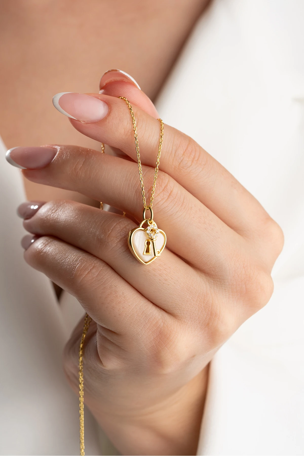 Gümüş Kilit Kalp Kolye