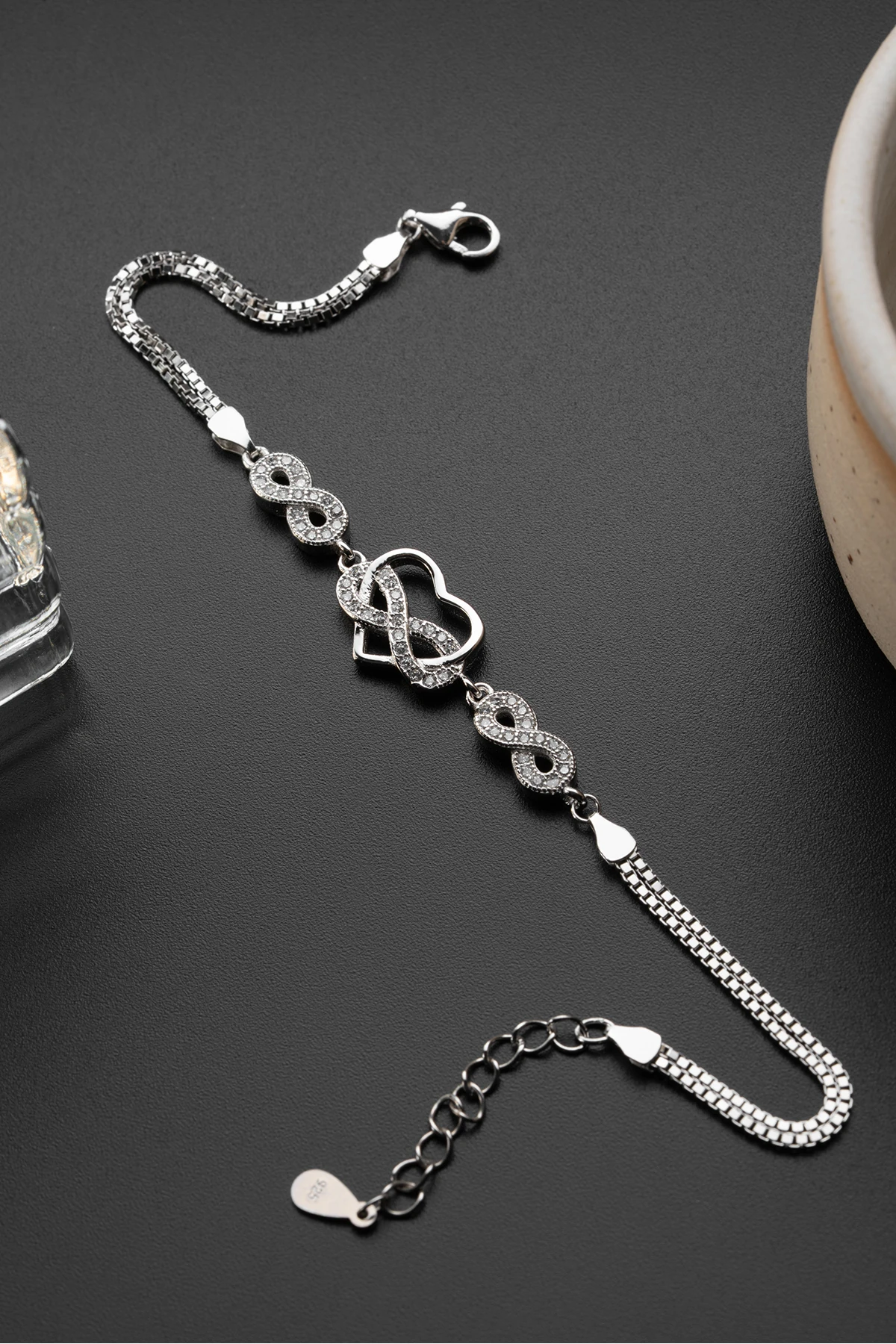 Gümüş Sonsuzluklu Kalp Bileklik