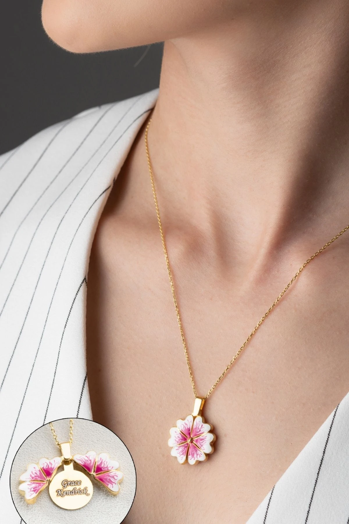 Gümüş Açılabilen İsimli Çiçek Kolye