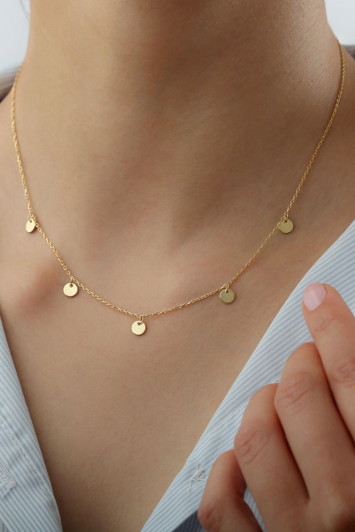 Gümüş Pullu Kolye