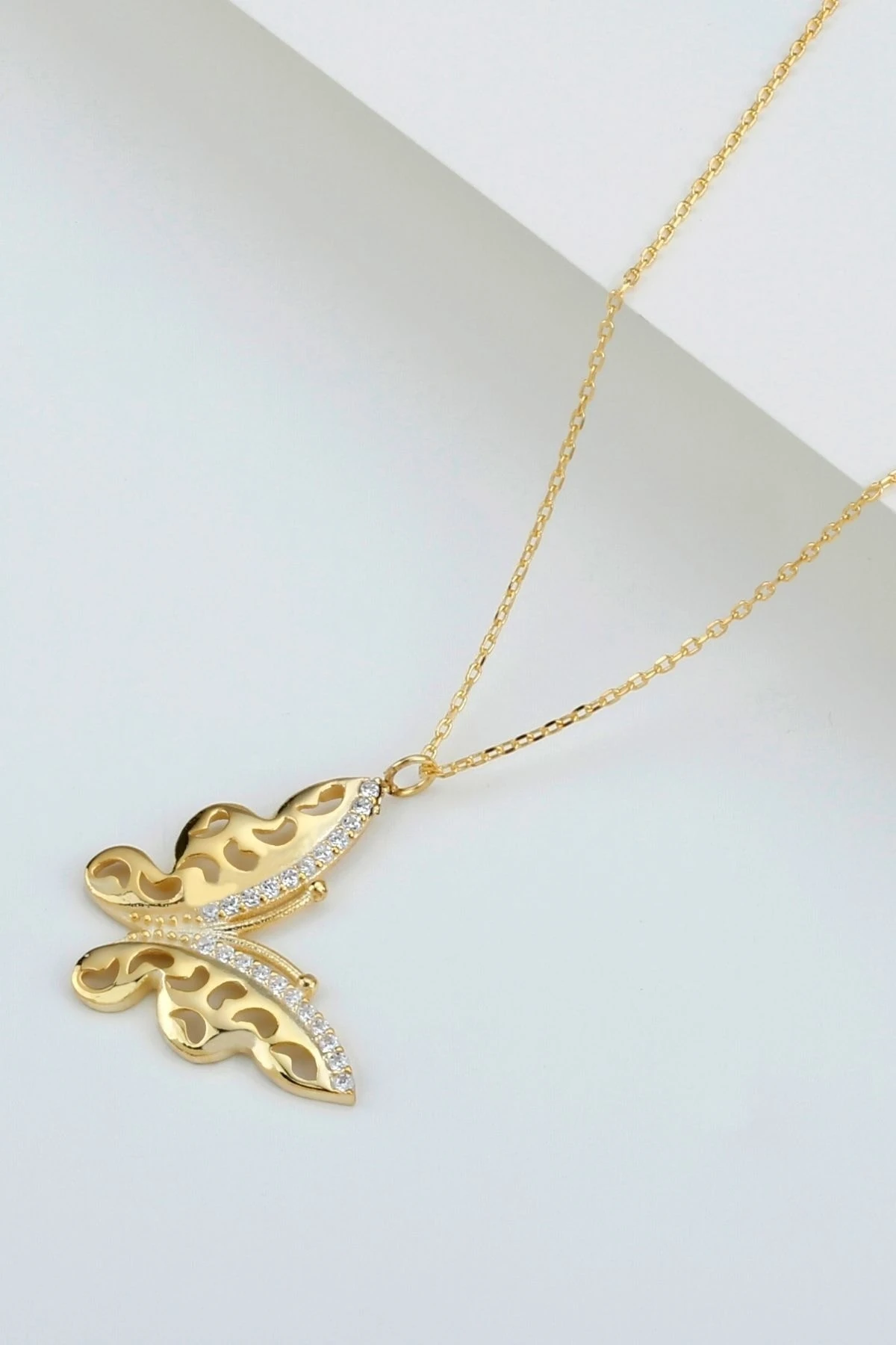 Gümüş Kelebek Kolye