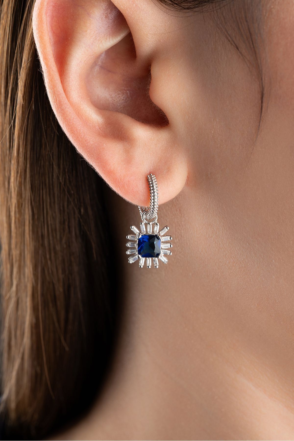 Gümüş Baget Taşlı Küpe