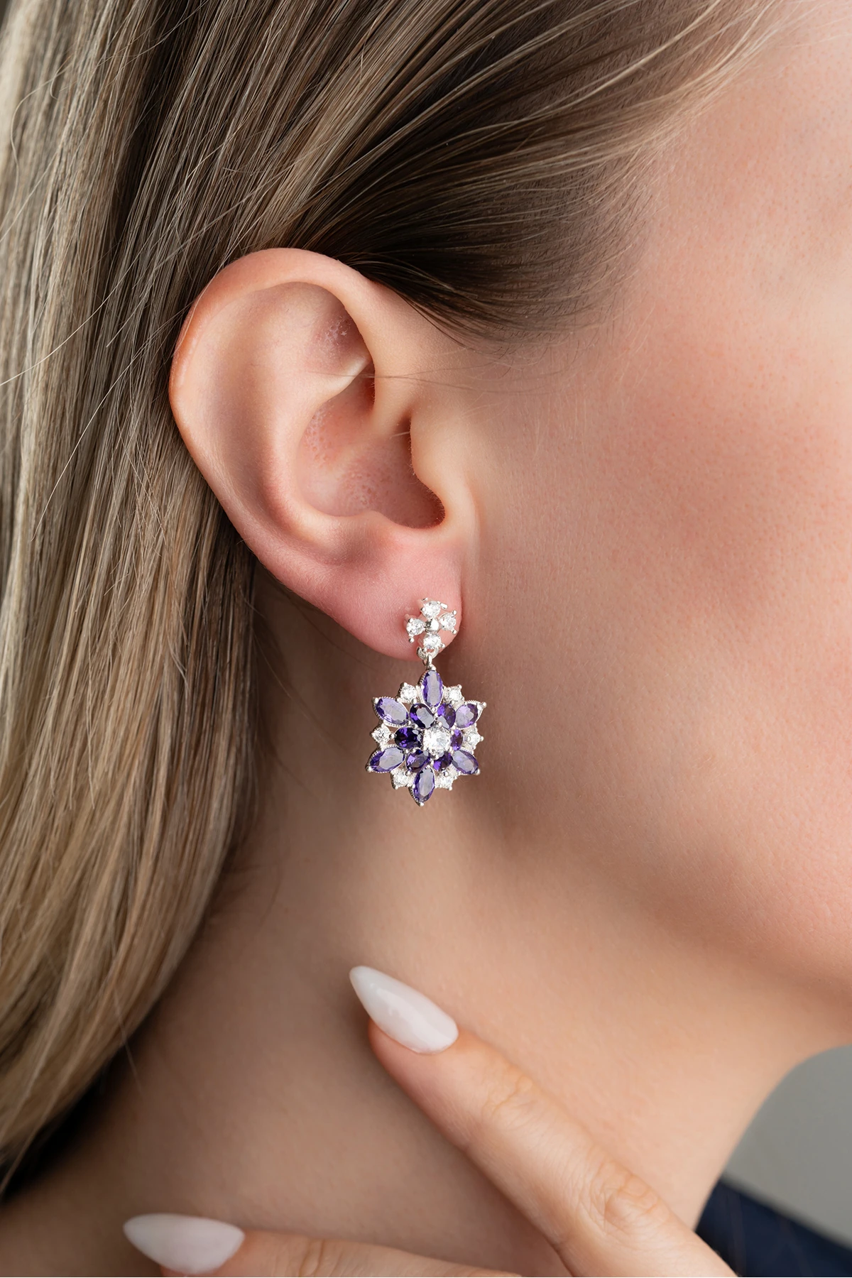 Gümüş Mor Oval Taşlı Lotus Küpe