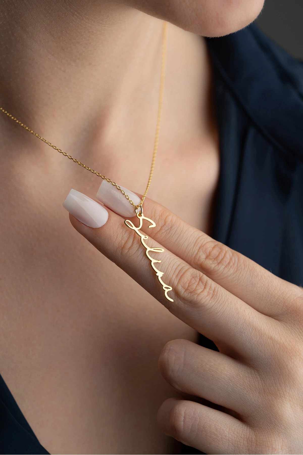 Gümüş Kişiye Özel İsimli Kolye