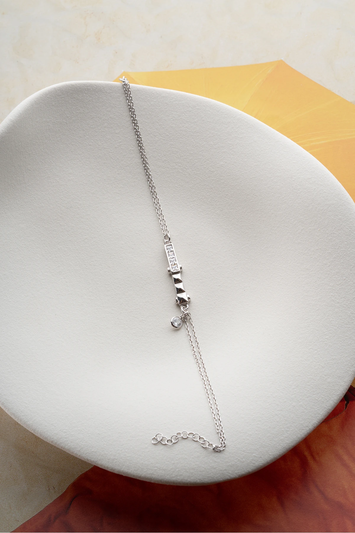 Gümüş Beyaz Baget Taşlı Bileklik