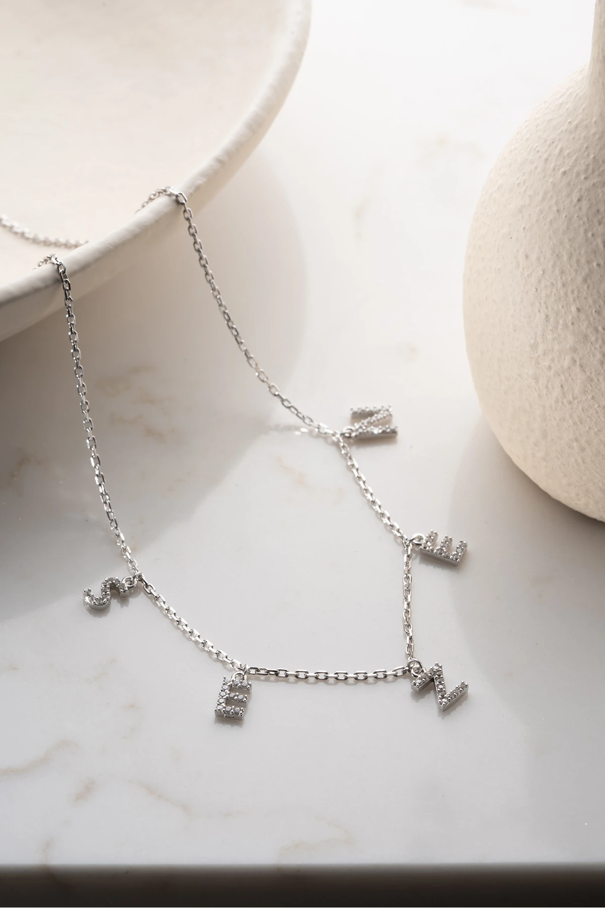 Gümüş İsimli Kolye