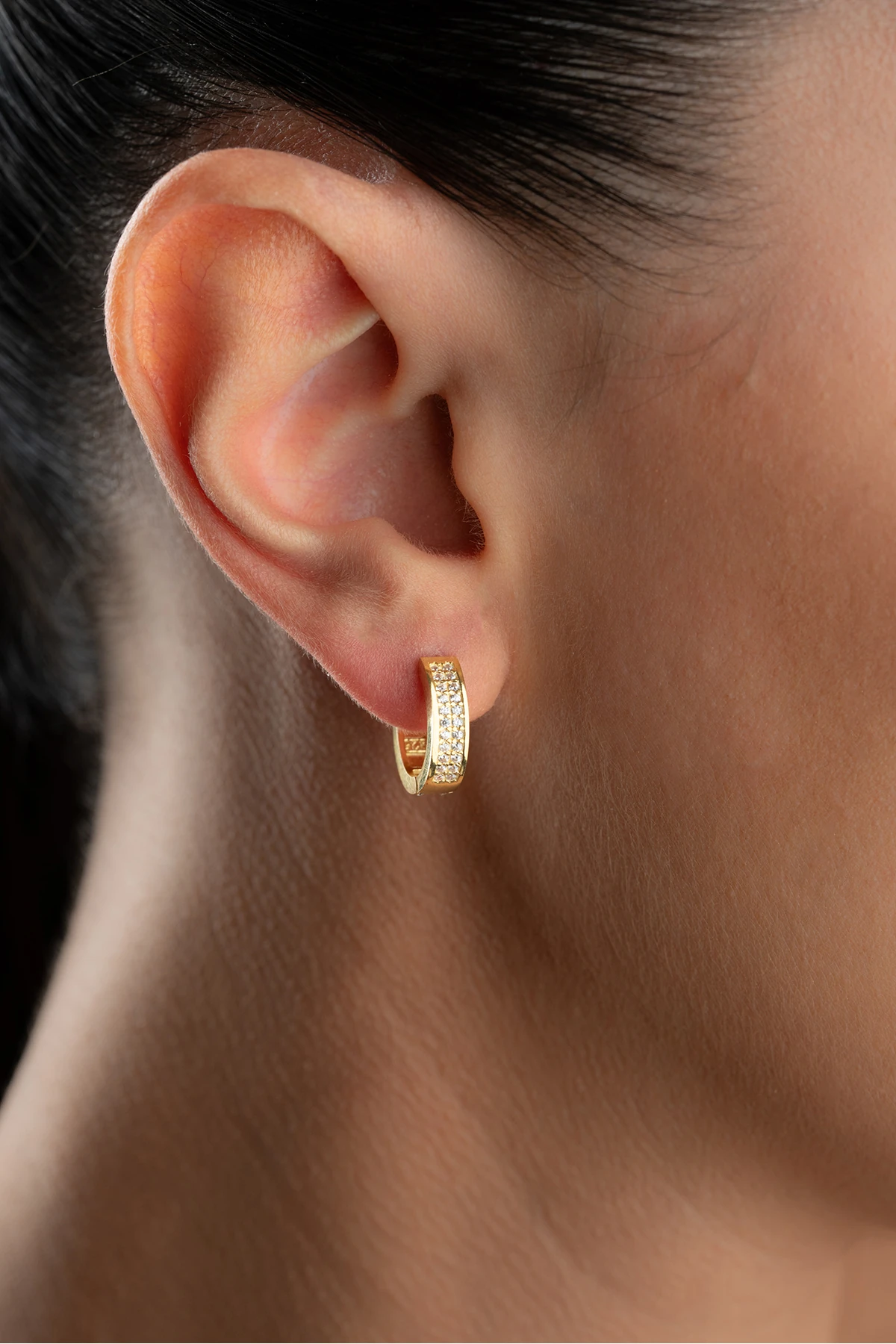 Gümüş Taşlı Halka Küpe