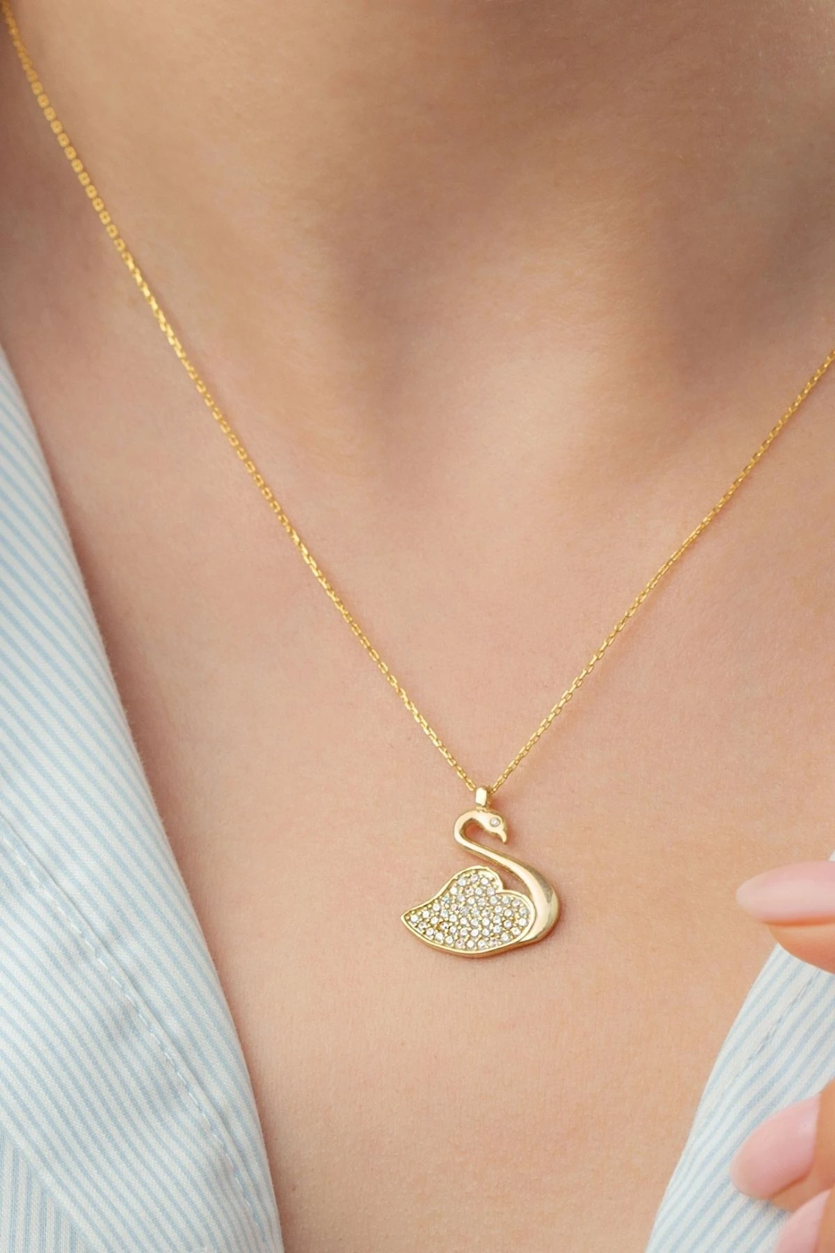 Gümüş Kuğu Kolye