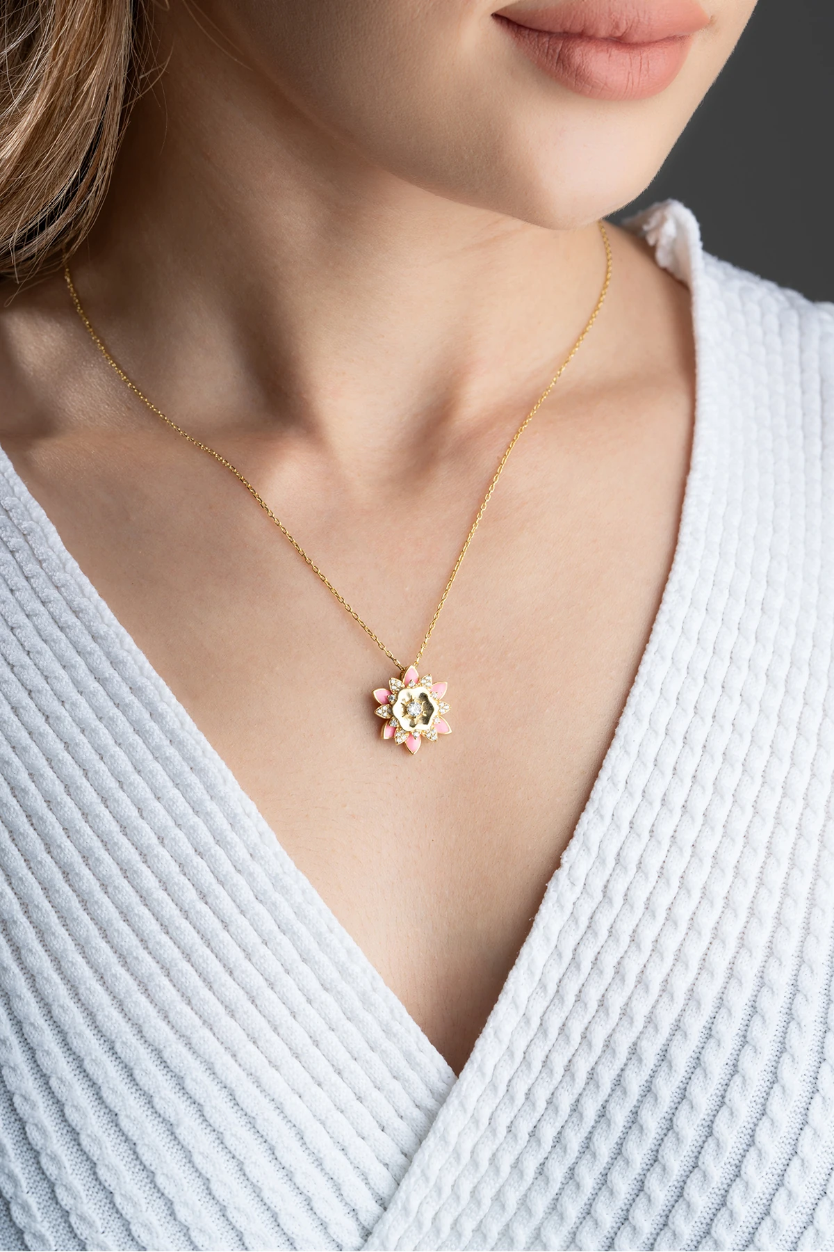 Gümüş Pembe Mineli Lotus Çiçeği Kolye