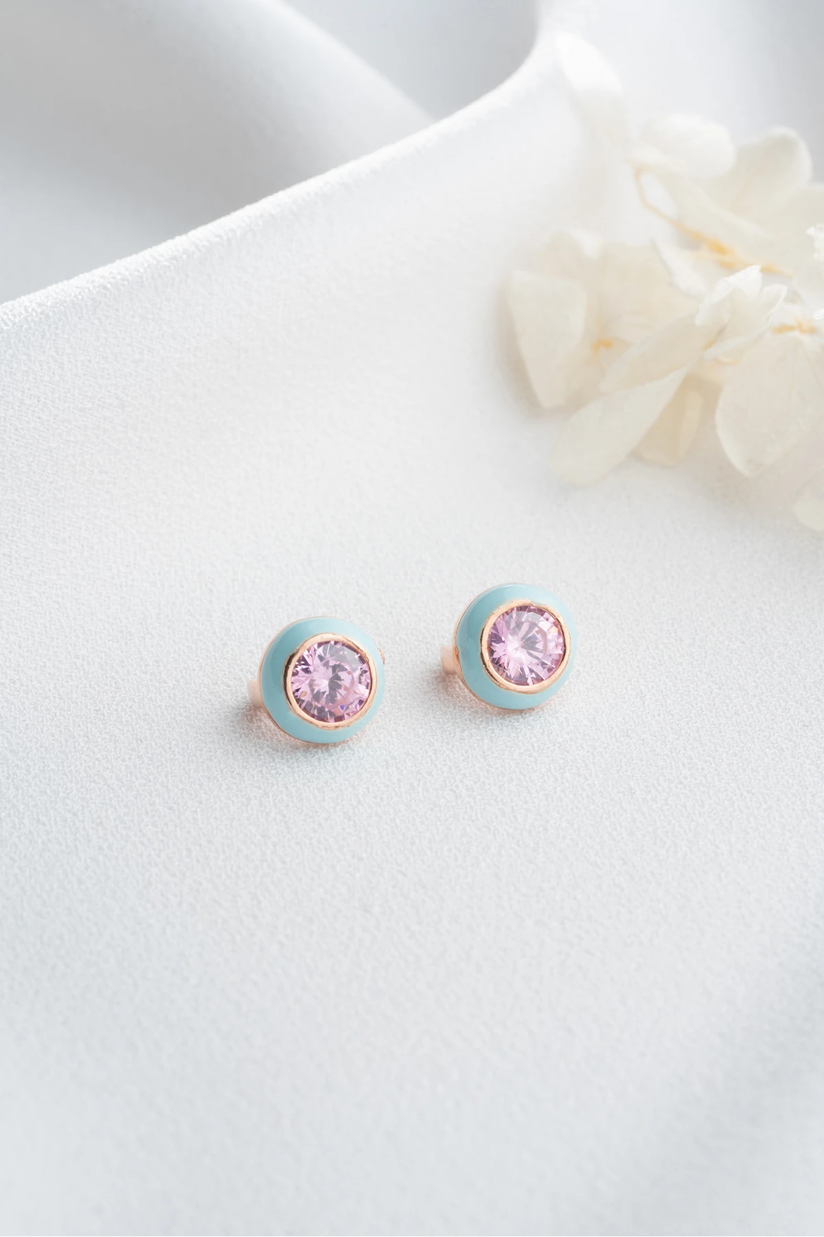 Gümüş Minik Taşlı Küpe