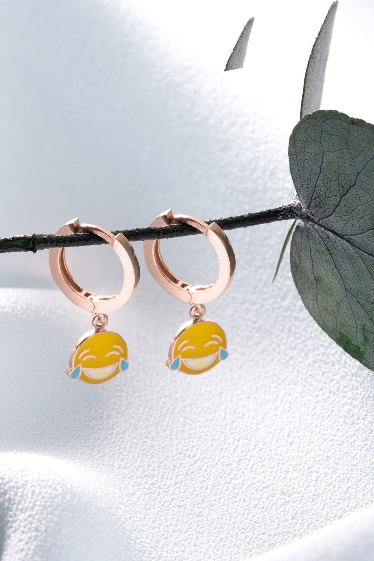 Gümüş Gülen Yüz Çocuk Küpesi