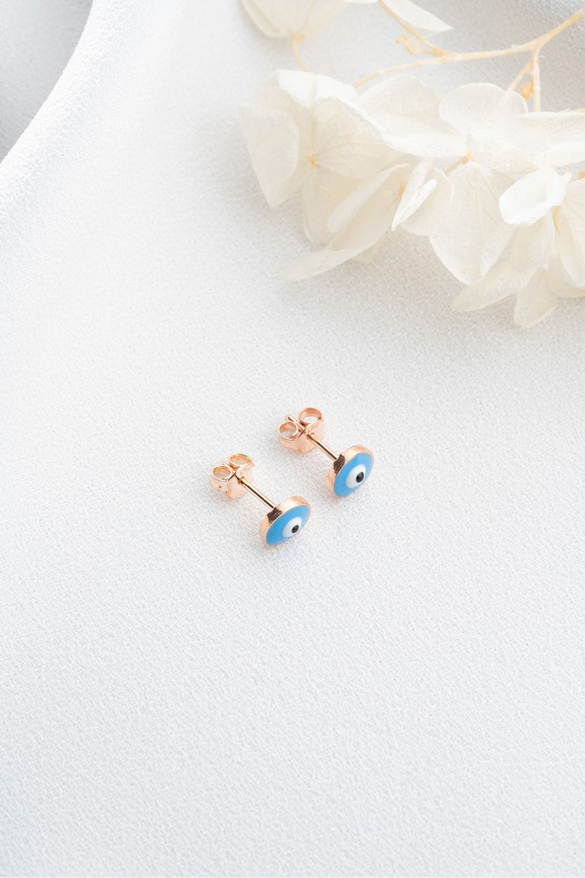 Gümüş Minik Göz Nazarlı Çivili Küpe