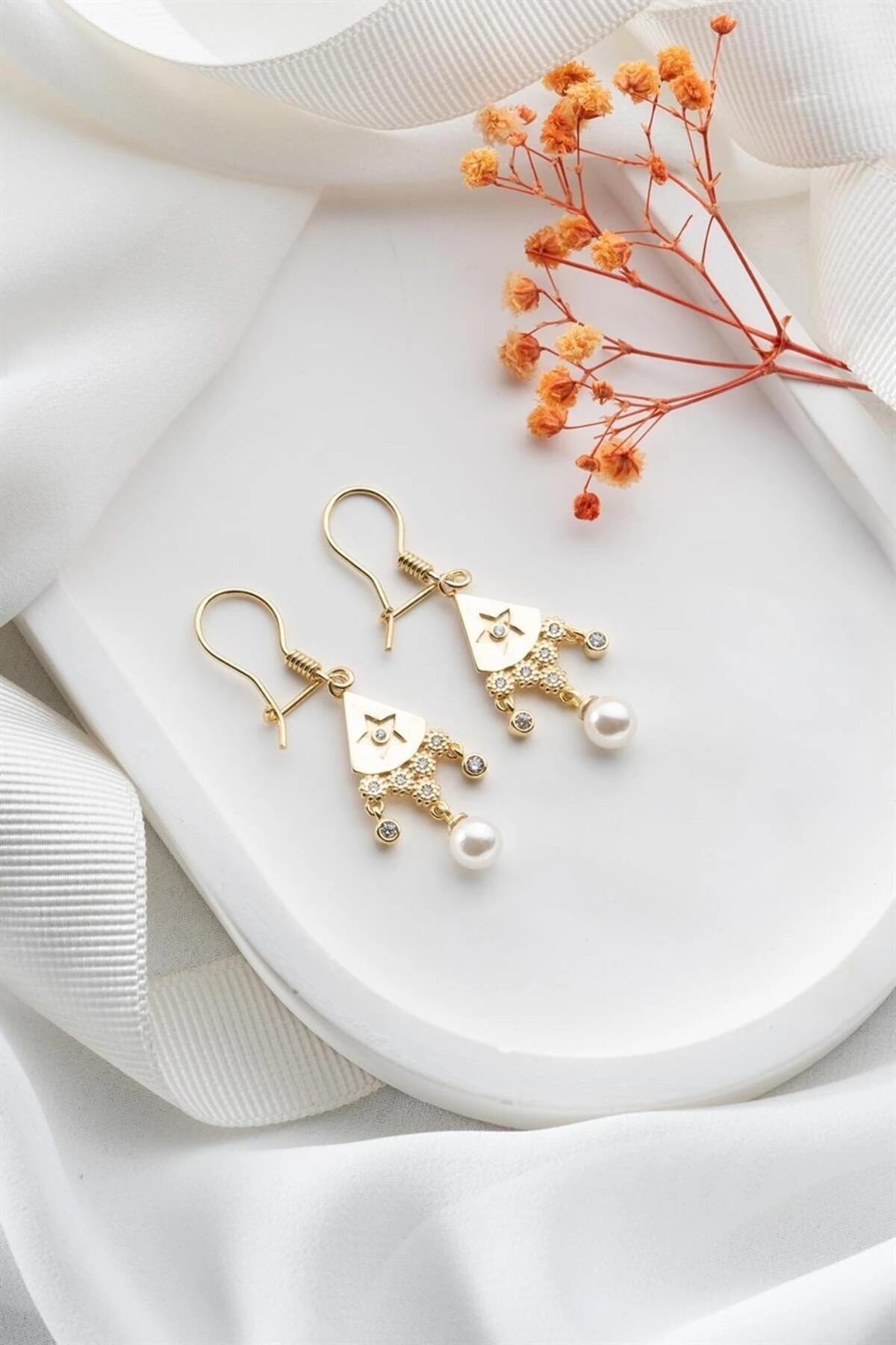 Gold Sallantılı İnci Gümüş Küpe