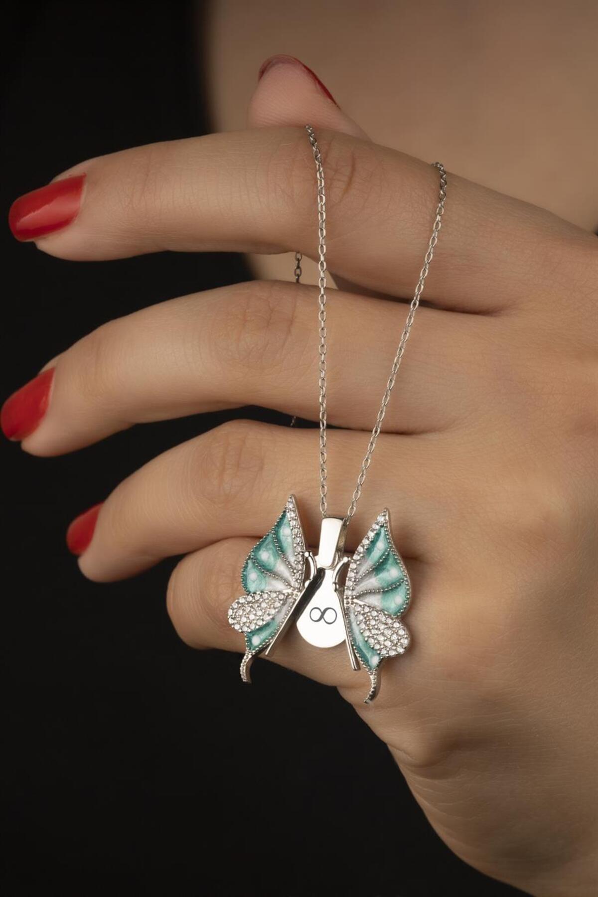 Gümüş Açılabilen Kelebek Kolye