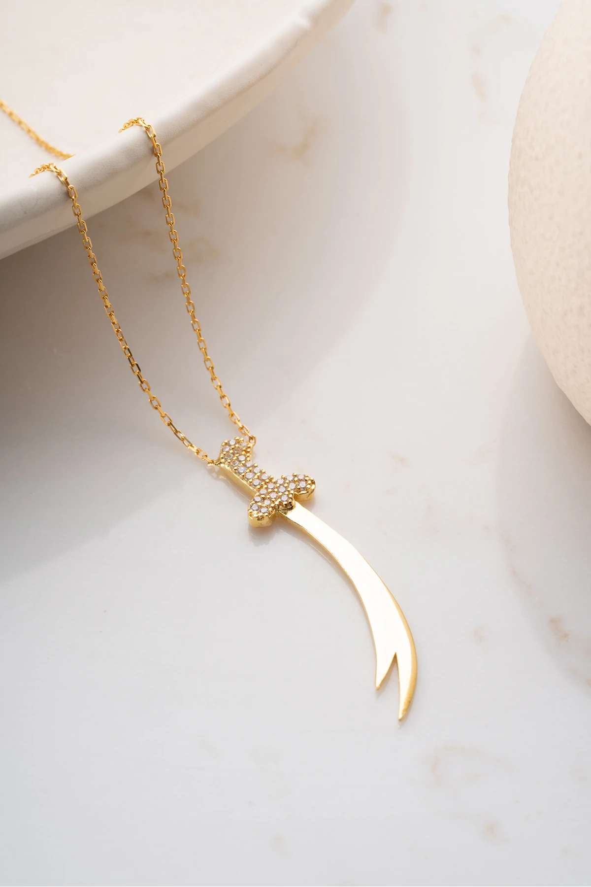 Gümüş Kılıç Kolye