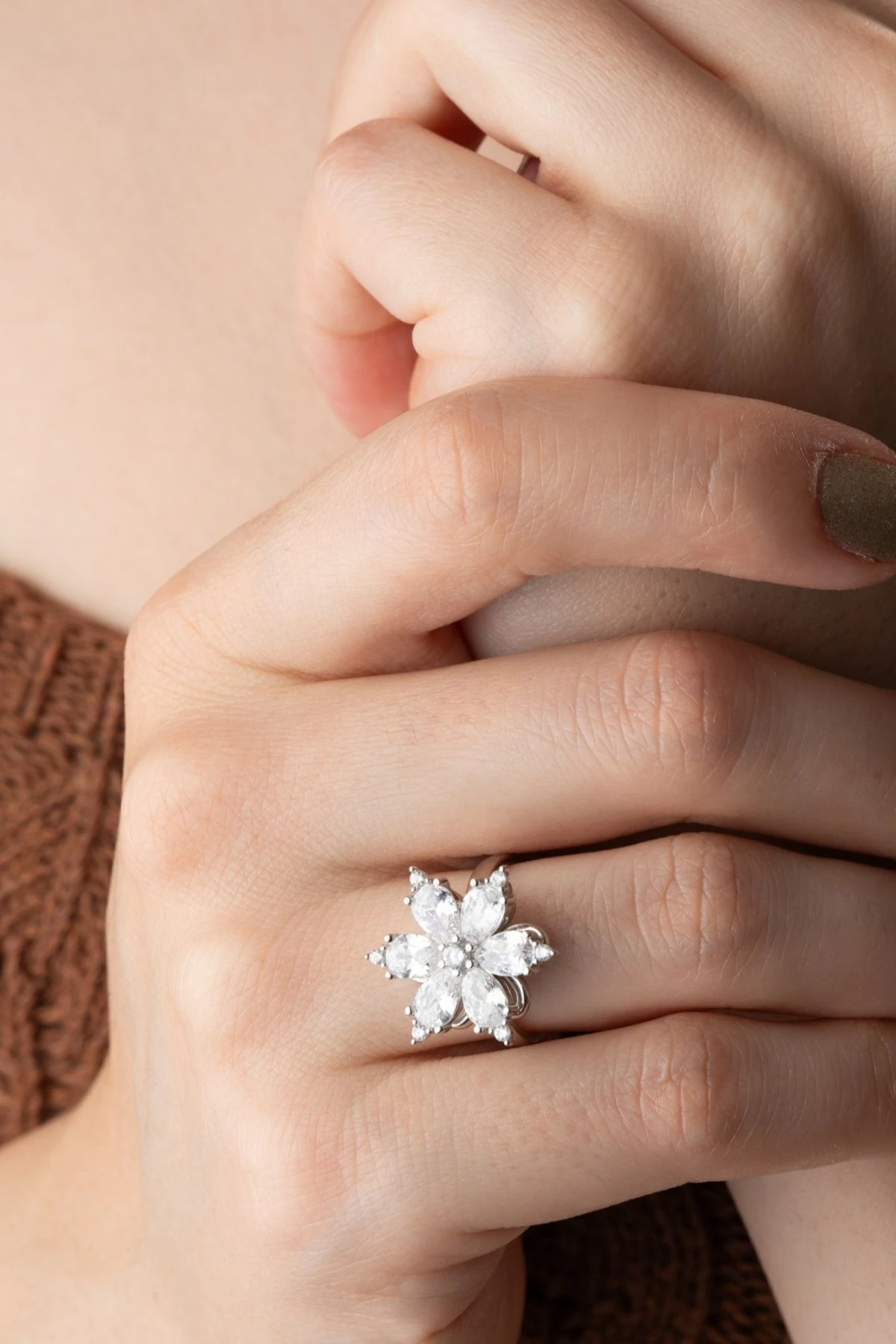 Dönen Lotus Çiçeği Gümüş Yüzük