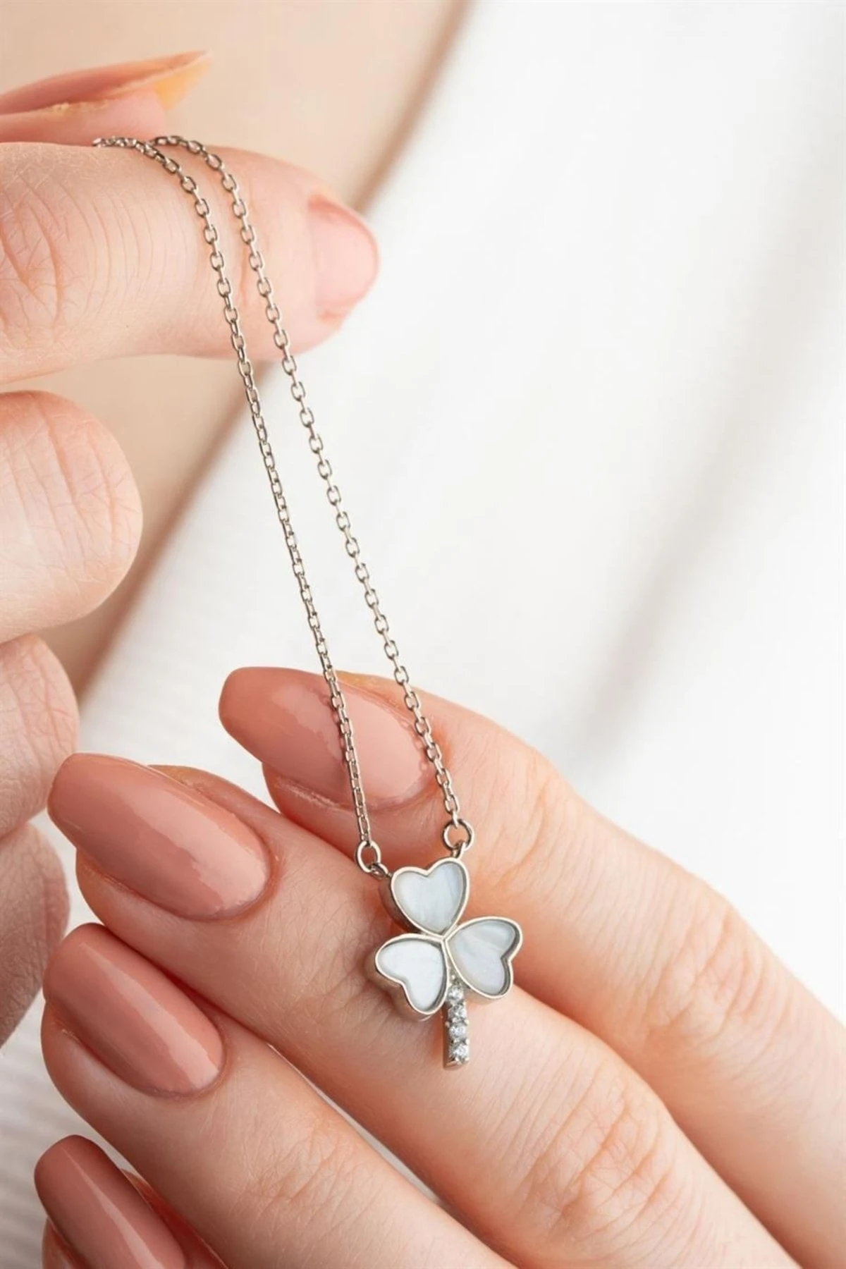 Gümüş Sedefli Yonca Kolye