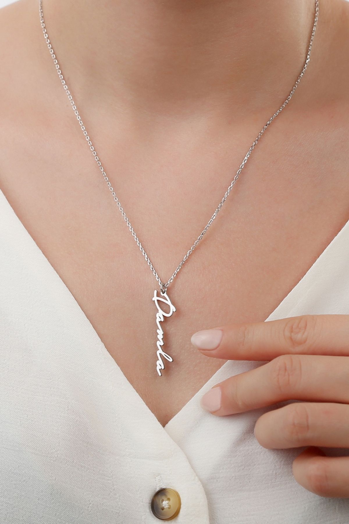 Gümüş Kişiye Özel Italik Isimli Kolye