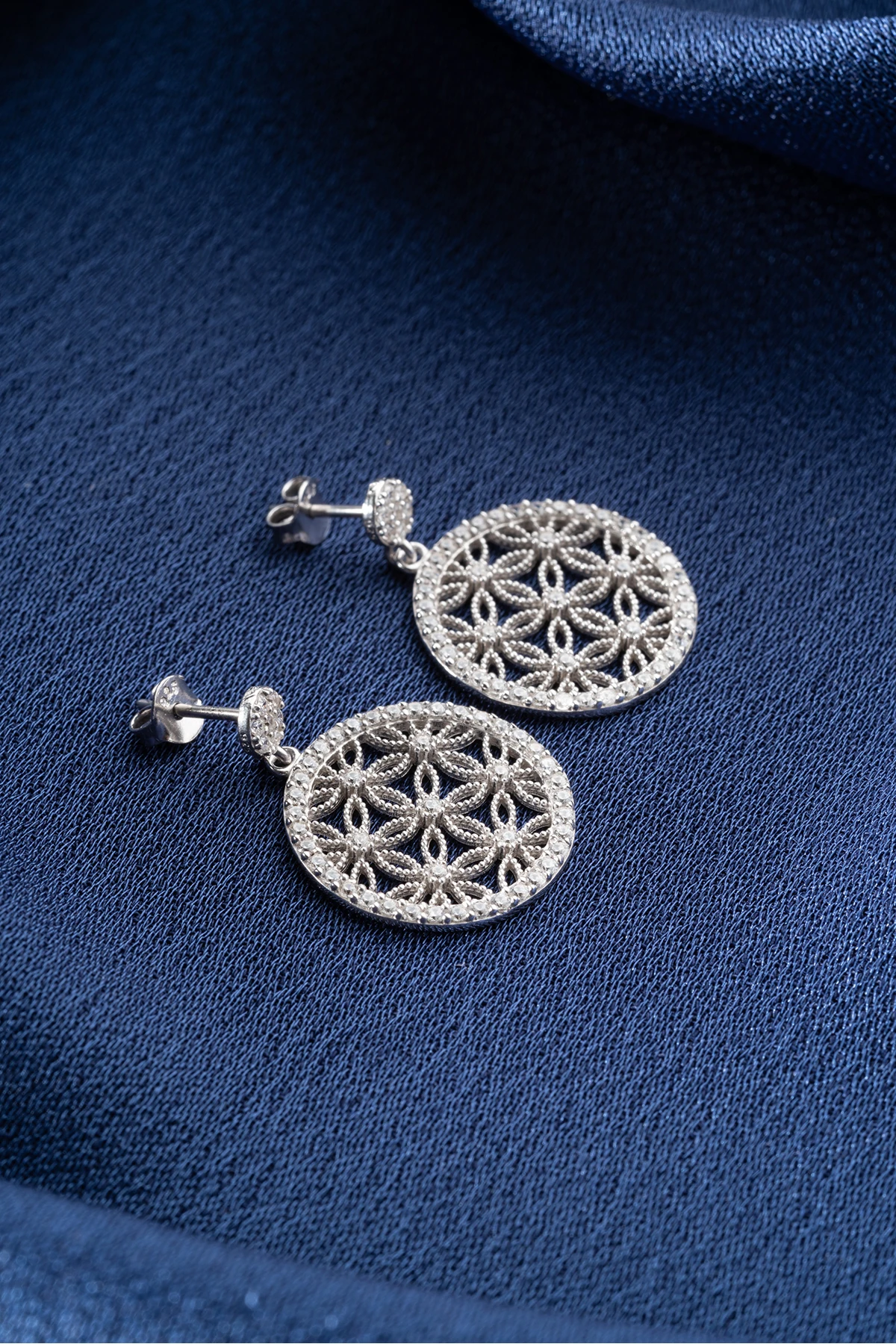 Gümüş Yaşam Çiçeği Küpe