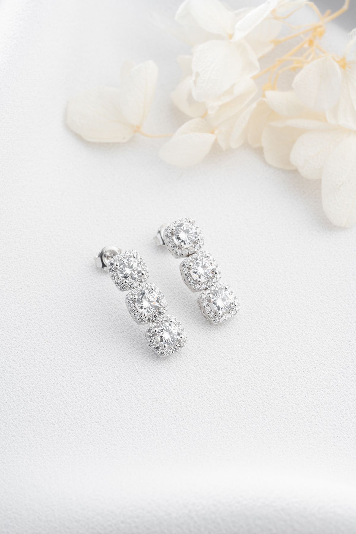 Gümüş Zirkon Taşlı Sallantılı Kare Küpe