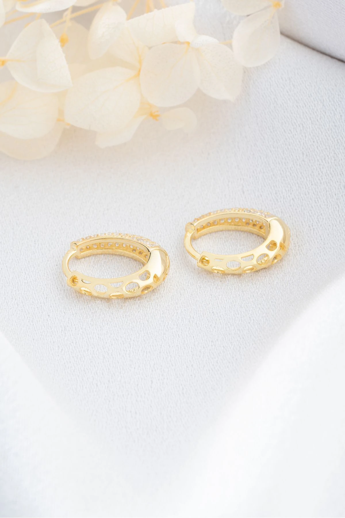 Gümüş Zirkon Taşlı Halka Küpe