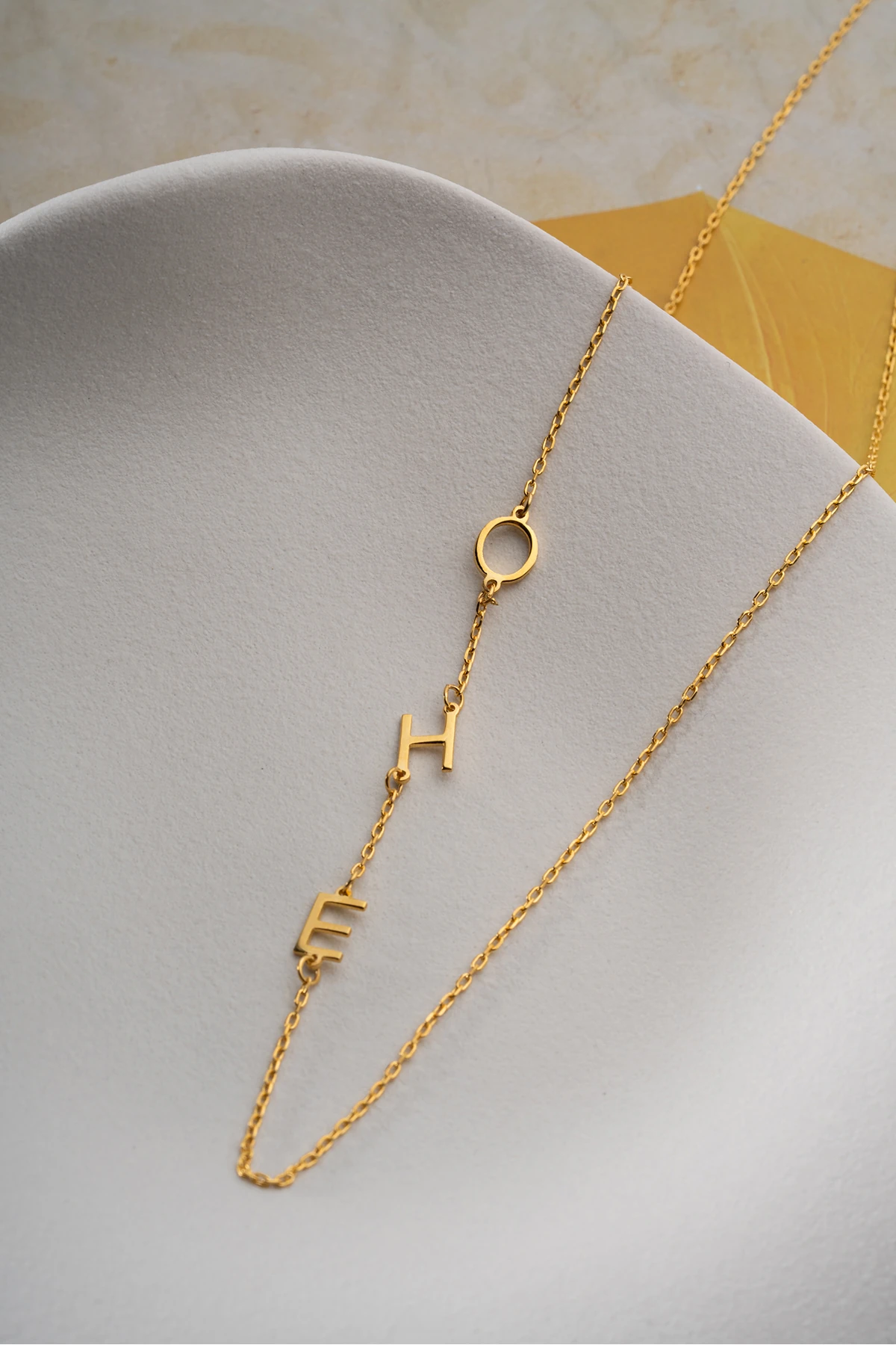 Gümüş Kişiye Özel Harf Kolye