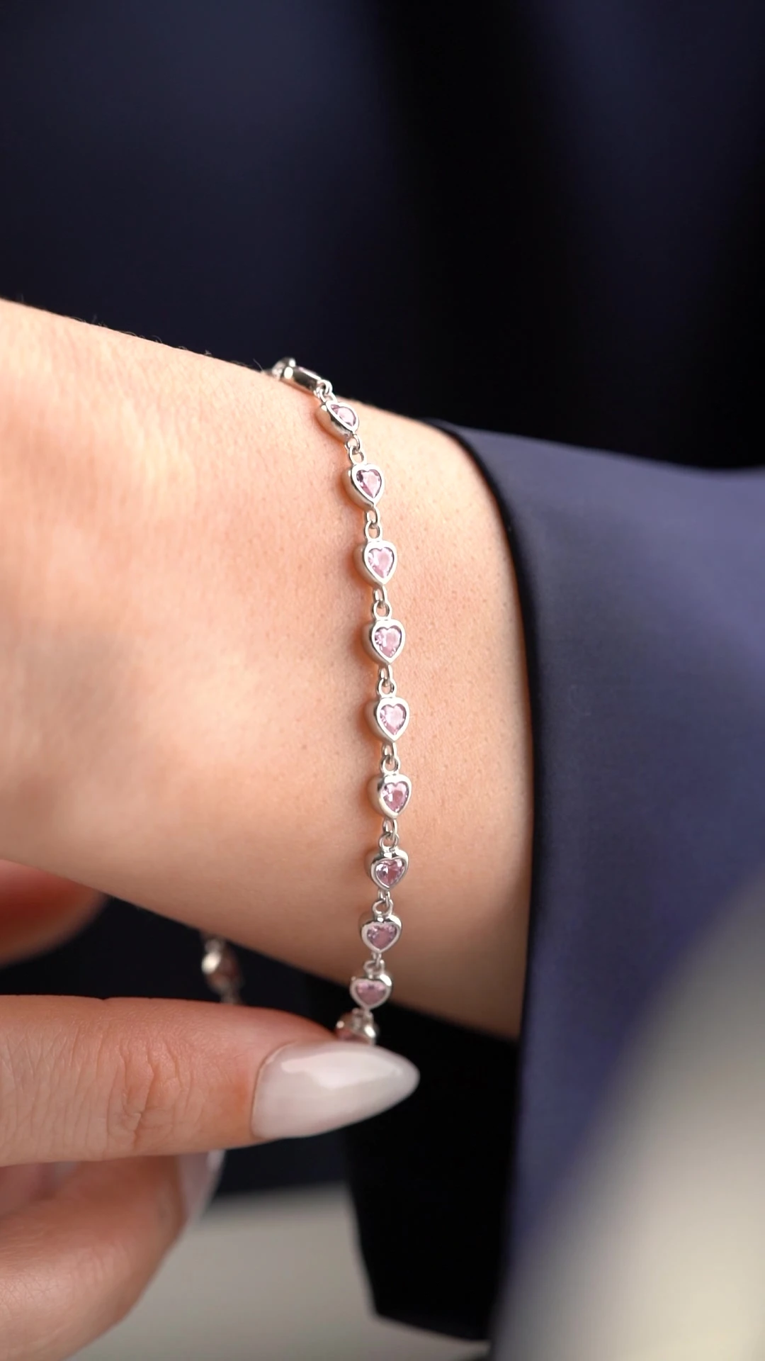 Gümüş Kalpli Pembe Su Yolu Bileklik