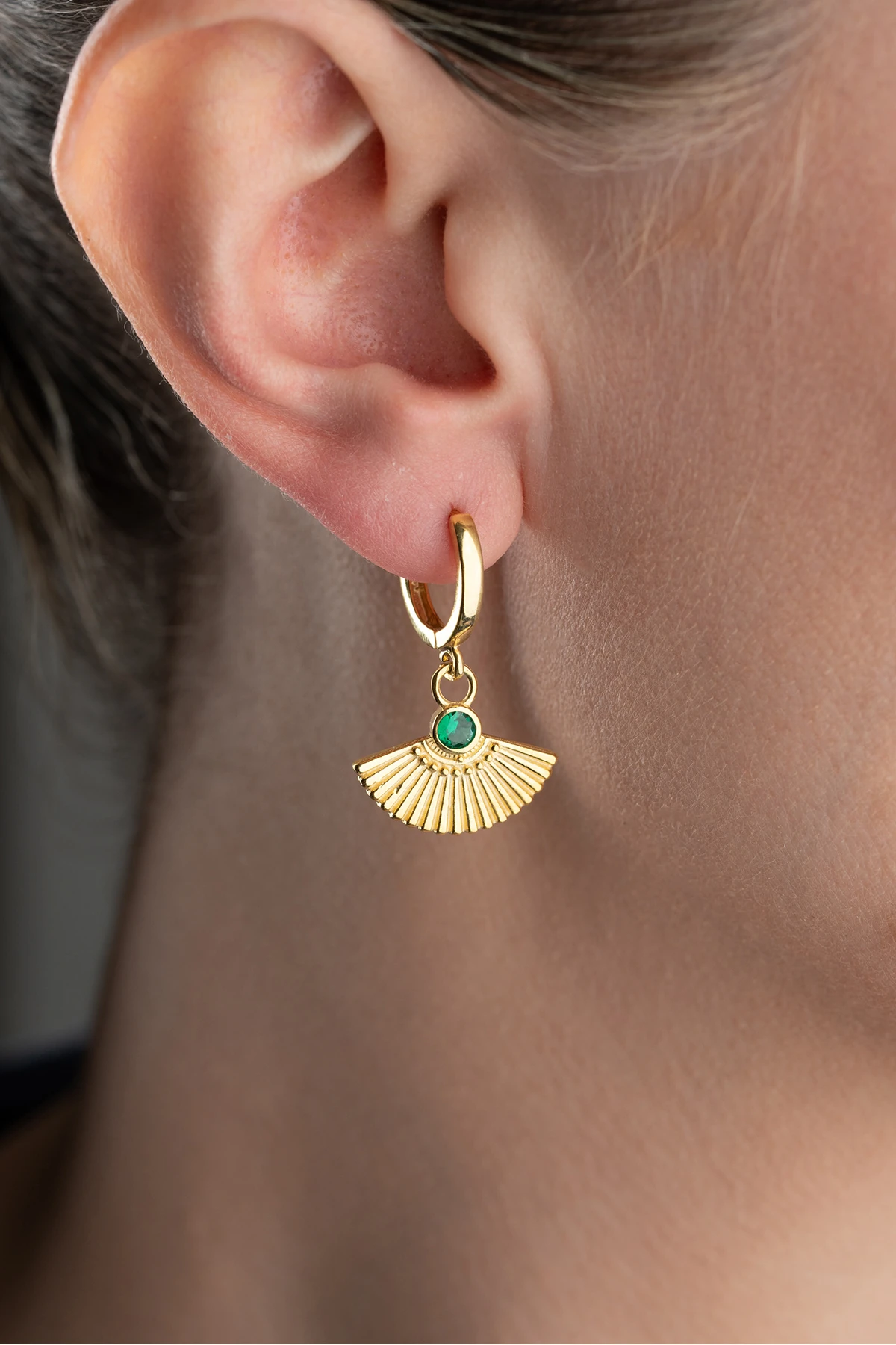 Gümüş Trend Model Küpesi