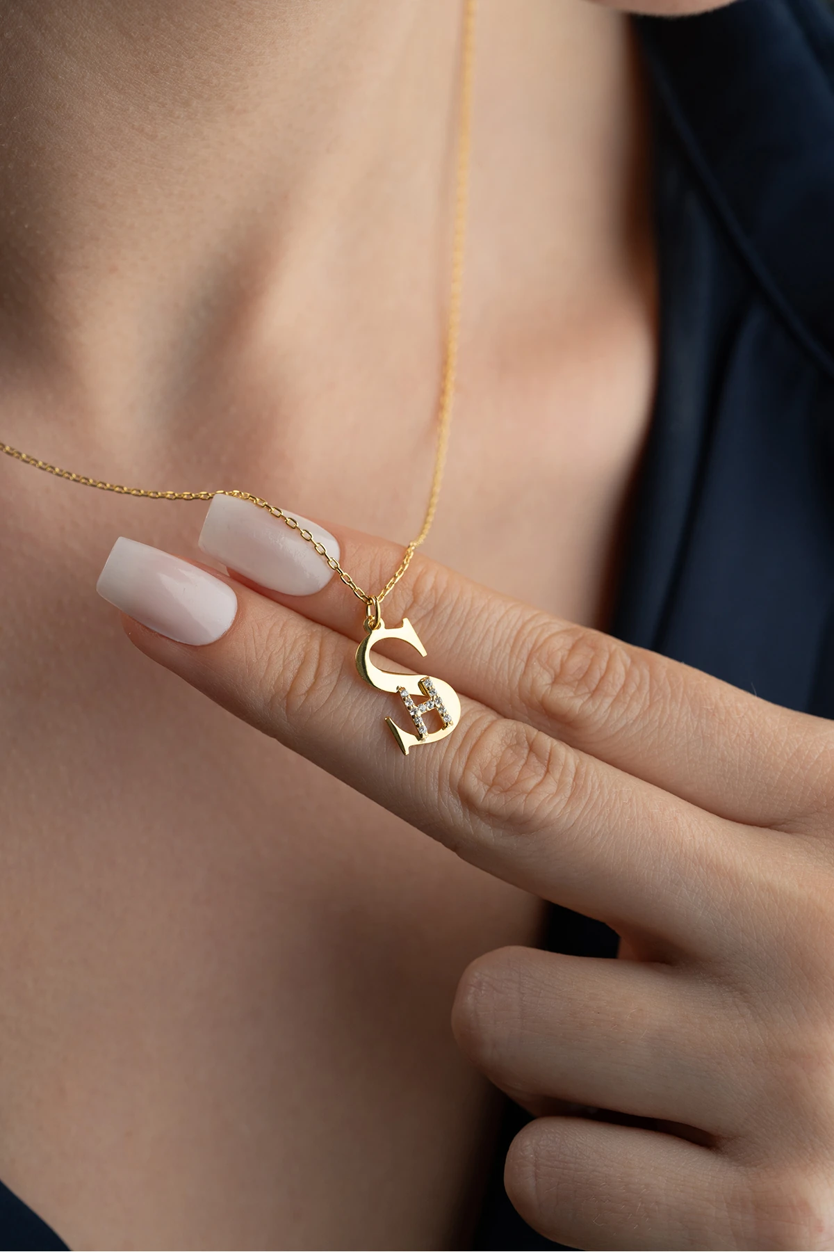 Gümüş Kişiye Özel Harf Kolye