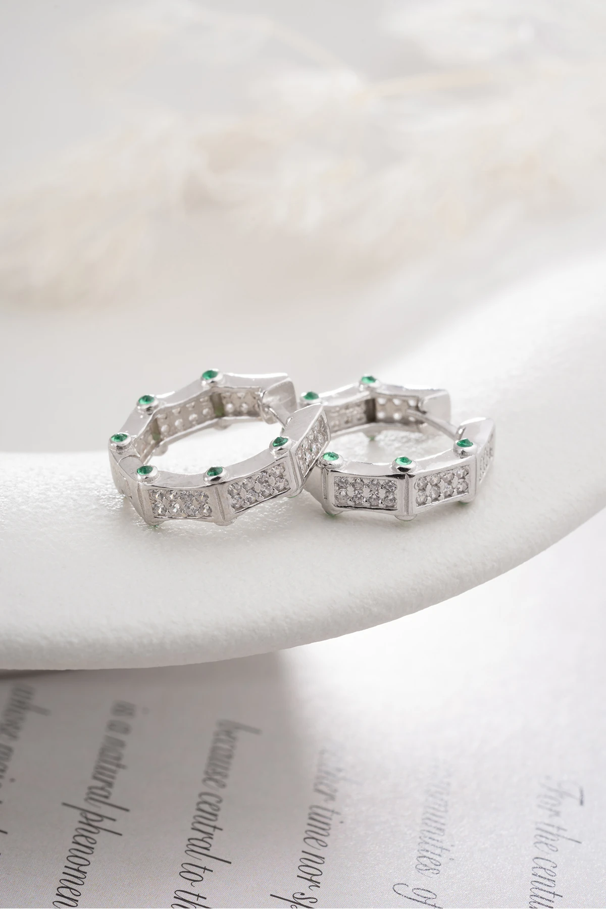 Gümüş Zirkon Taşlı Küpe