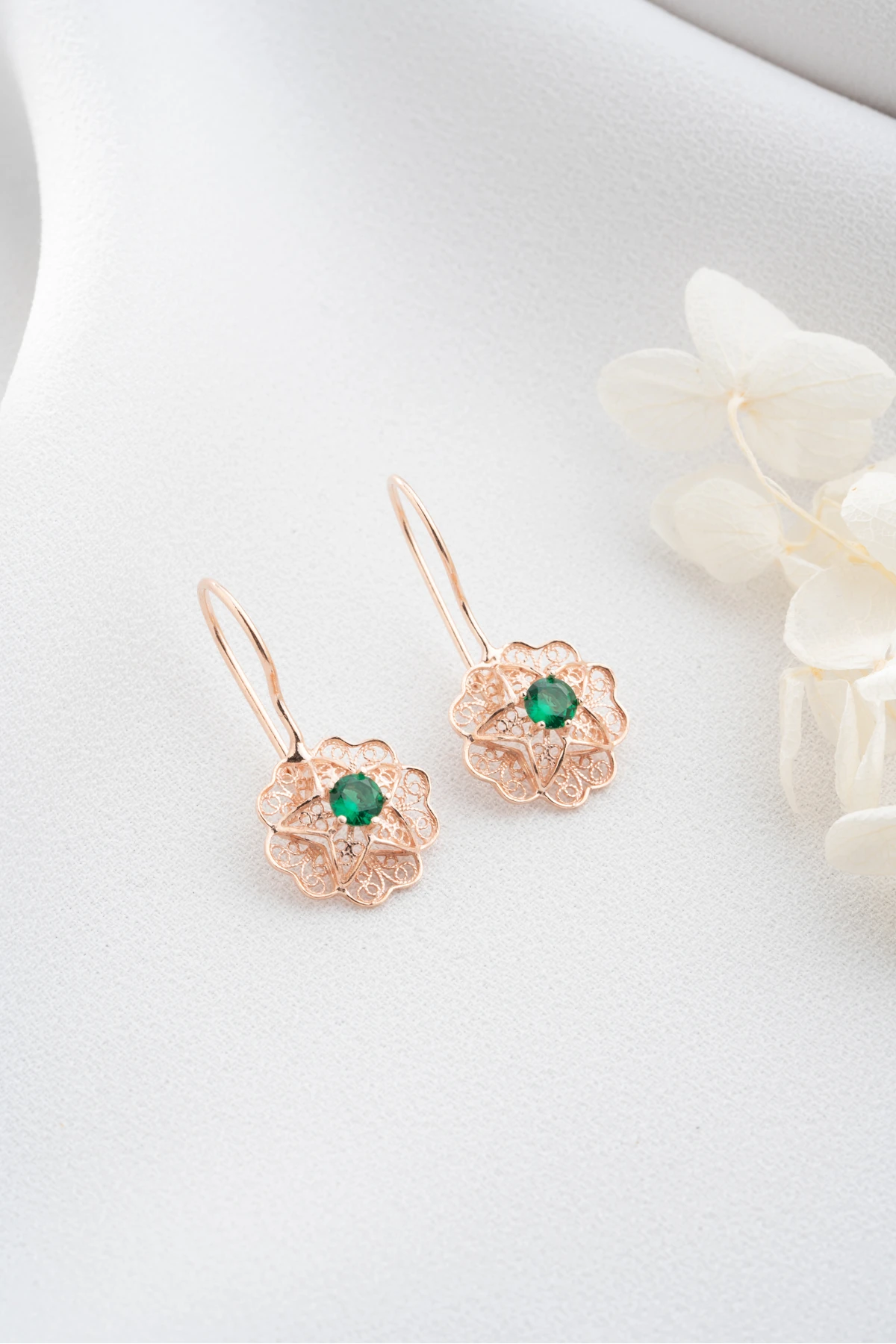 Gümüş Telkari İşlemeli Sallantılı Küpe