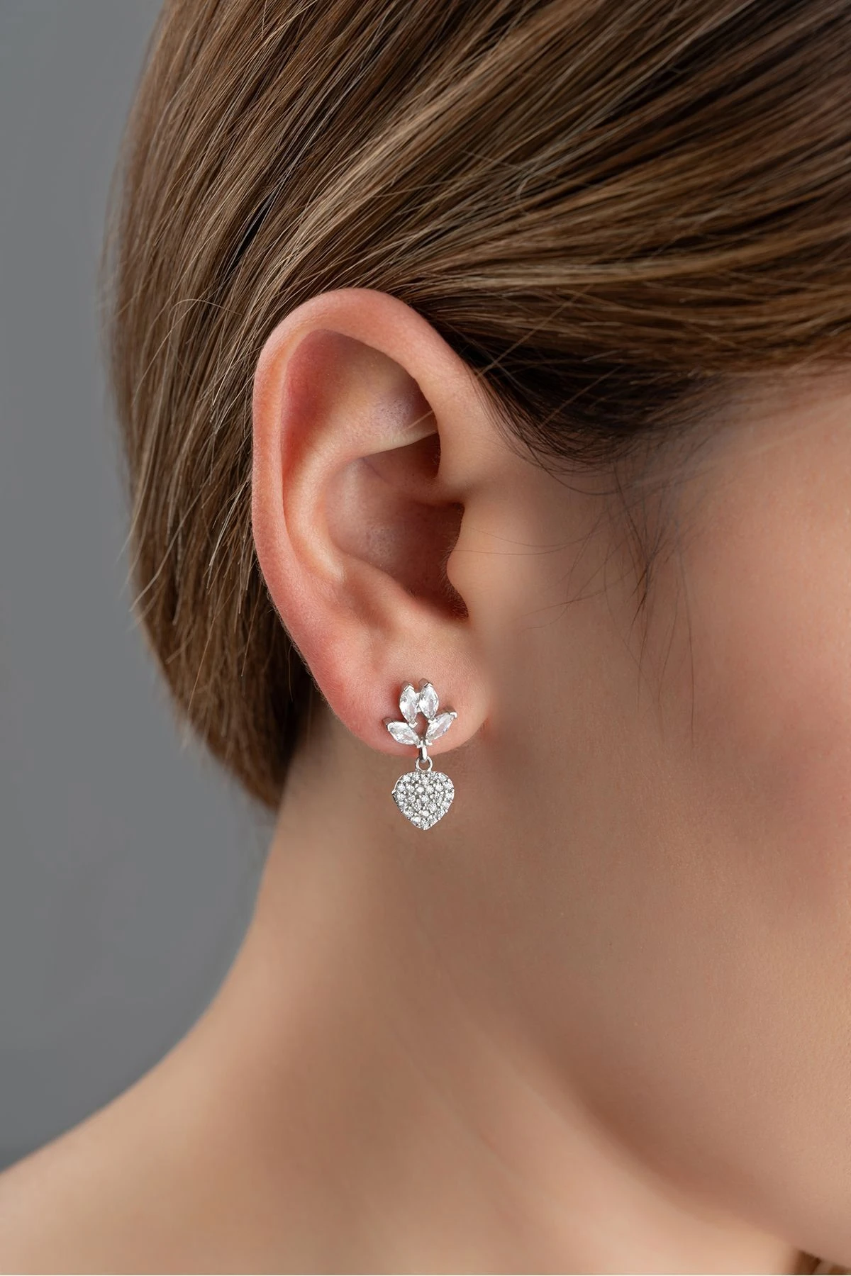 Gümüş Sallantılı Kalp Küpe