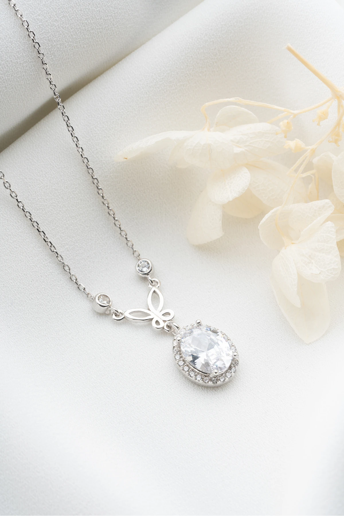 Gümüş Baget Taşlı Kolye