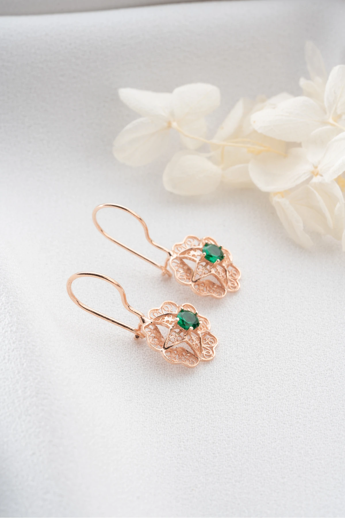 Gümüş Telkari İşlemeli Sallantılı Küpe