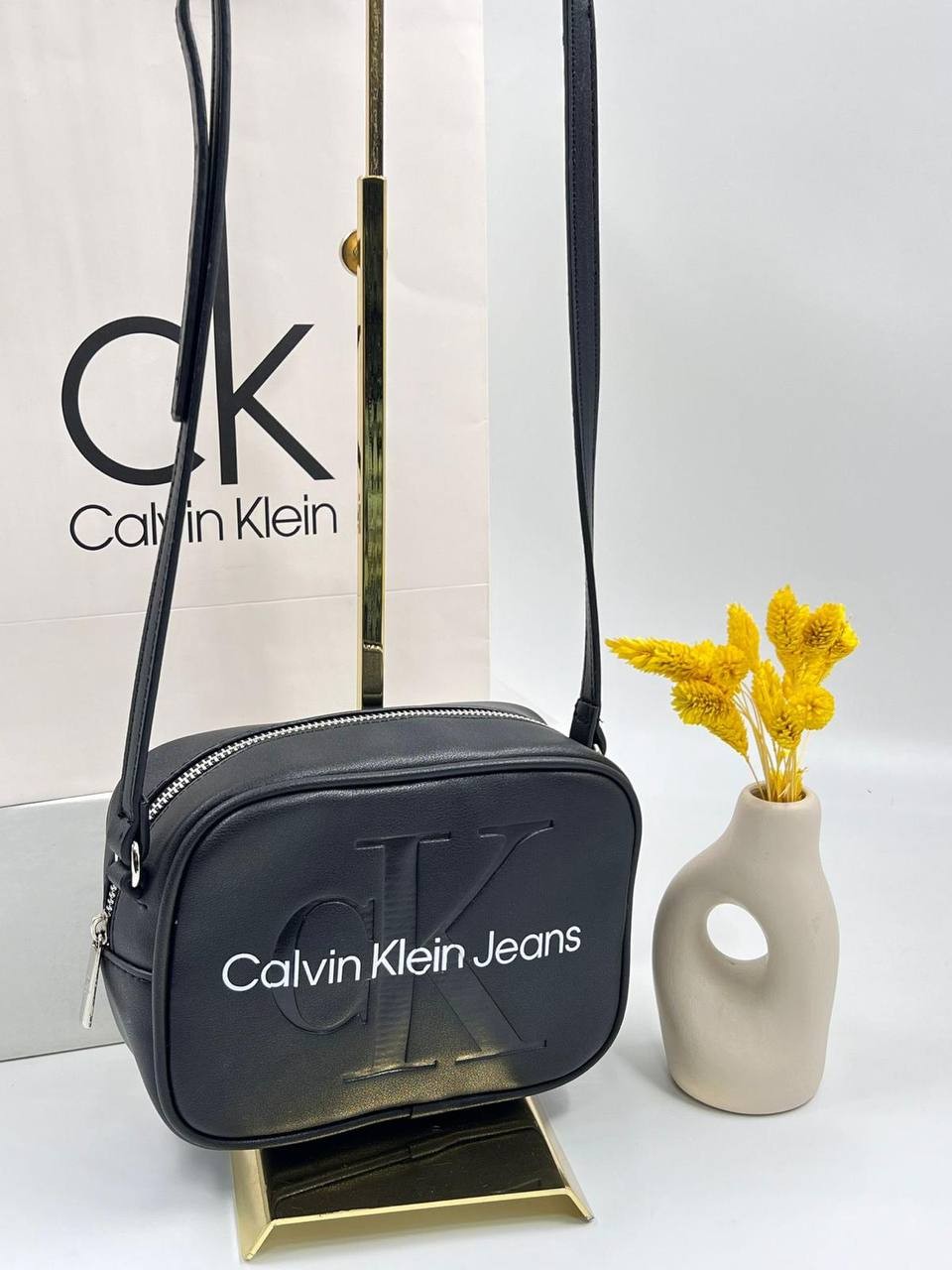 Calvin Klein-Sculpted